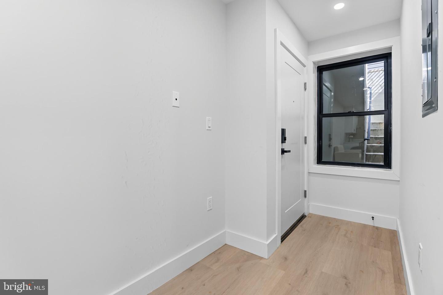 3923 14TH ST NW #1, WASHINGTON, District Of Columbia 20011, 1 Bedroom Bedrooms, ,1 BathroomBathrooms,Residential,For sale,3923 14TH ST NW #1,DCDC2246402 MLS # DCDC2246402