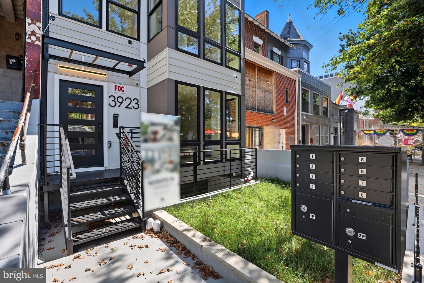 3923 14TH ST NW #1, WASHINGTON, District Of Columbia 20011, 1 Bedroom Bedrooms, ,1 BathroomBathrooms,Residential,For sale,3923 14TH ST NW #1,DCDC2246402 MLS # DCDC2246402