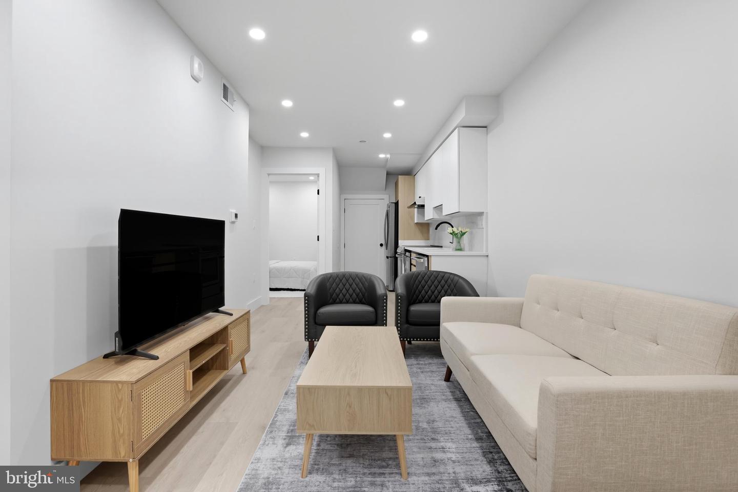 3923 14TH ST NW #1, WASHINGTON, District Of Columbia 20011, 1 Bedroom Bedrooms, ,1 BathroomBathrooms,Residential,For sale,3923 14TH ST NW #1,DCDC2246402 MLS # DCDC2246402