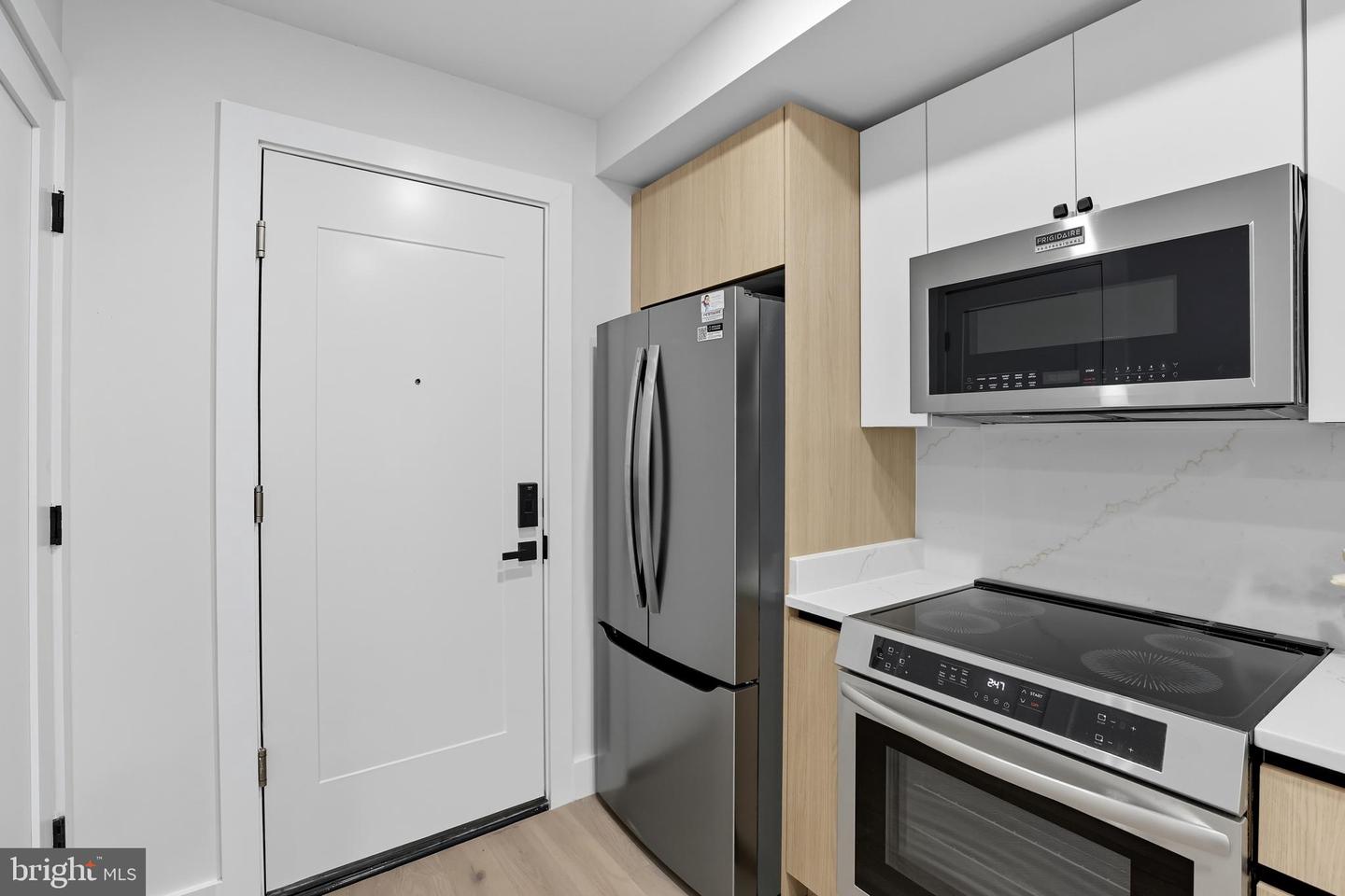 3923 14TH ST NW #1, WASHINGTON, District Of Columbia 20011, 1 Bedroom Bedrooms, ,1 BathroomBathrooms,Residential,For sale,3923 14TH ST NW #1,DCDC2246402 MLS # DCDC2246402