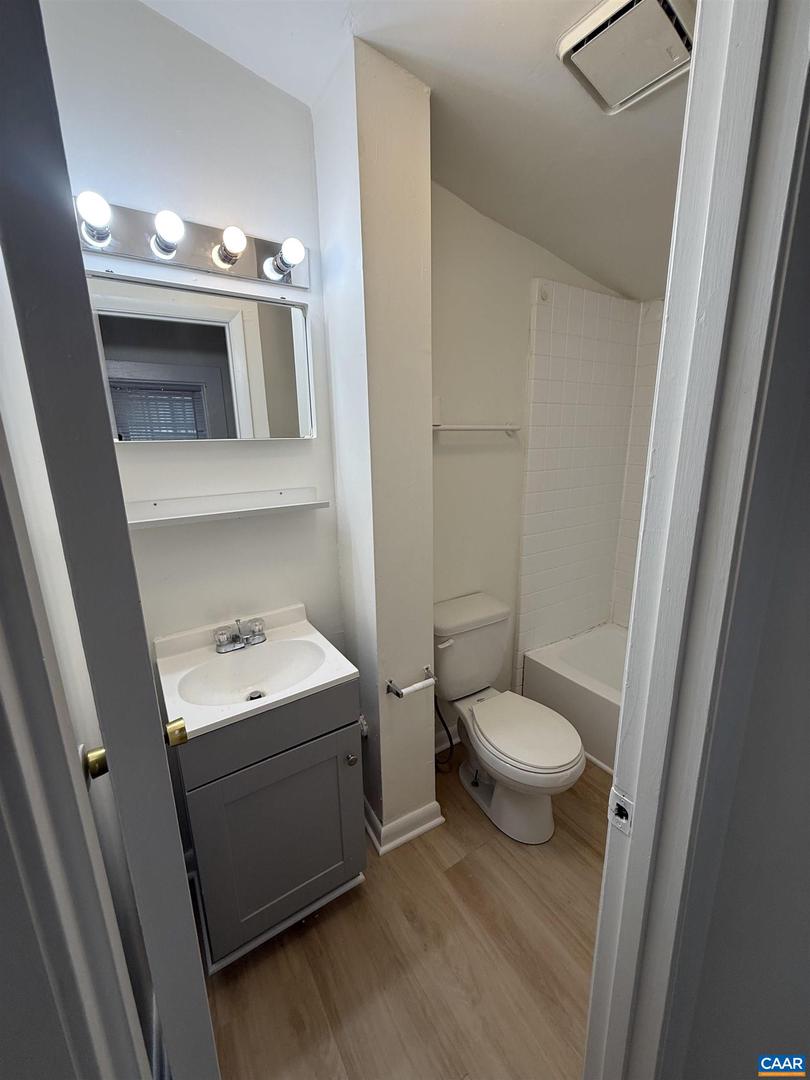 140 VALLEY RD, CHARLOTTESVILLE, Virginia 22903, 3 Bedrooms Bedrooms, ,2 BathroomsBathrooms,Residential,For sale,140 VALLEY RD,673337 MLS # 673337