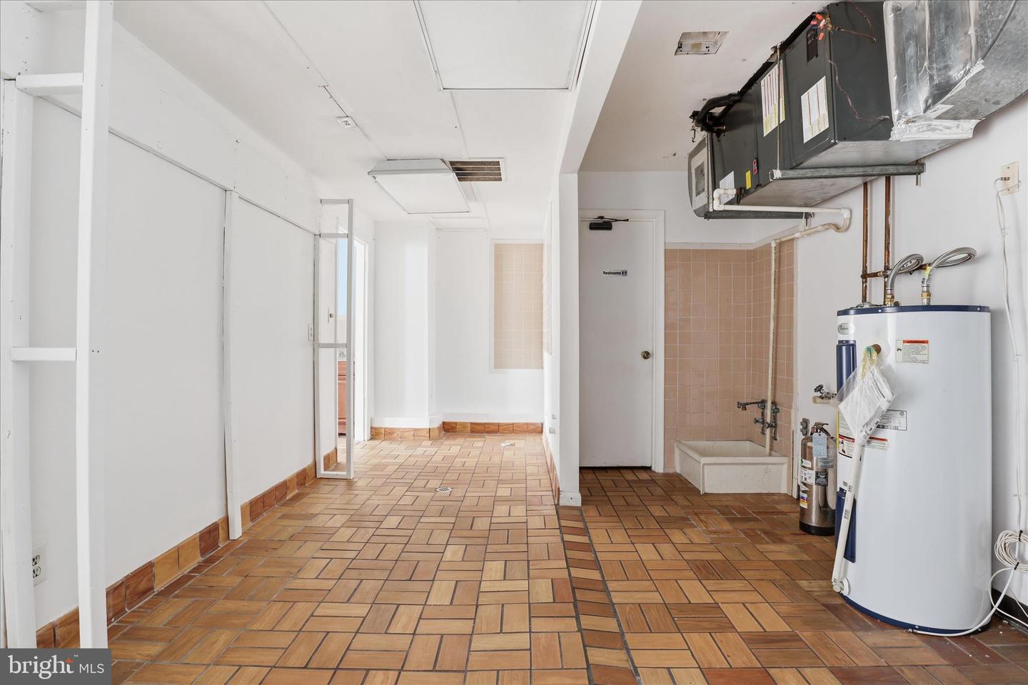 623 S WASHINGTON ST, ALEXANDRIA, Virginia 22314, ,Land,For sale,623 S WASHINGTON ST,VAAX2053644 MLS # VAAX2053644