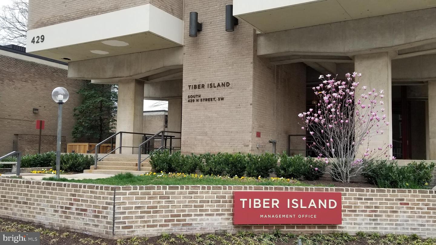 490 M ST SW #W-705 & 709, WASHINGTON, District Of Columbia 20024, 2 Bedrooms Bedrooms, ,2 BathroomsBathrooms,Residential,For sale,490 M ST SW #W-705 & 709,DCDC2198088 MLS # DCDC2198088