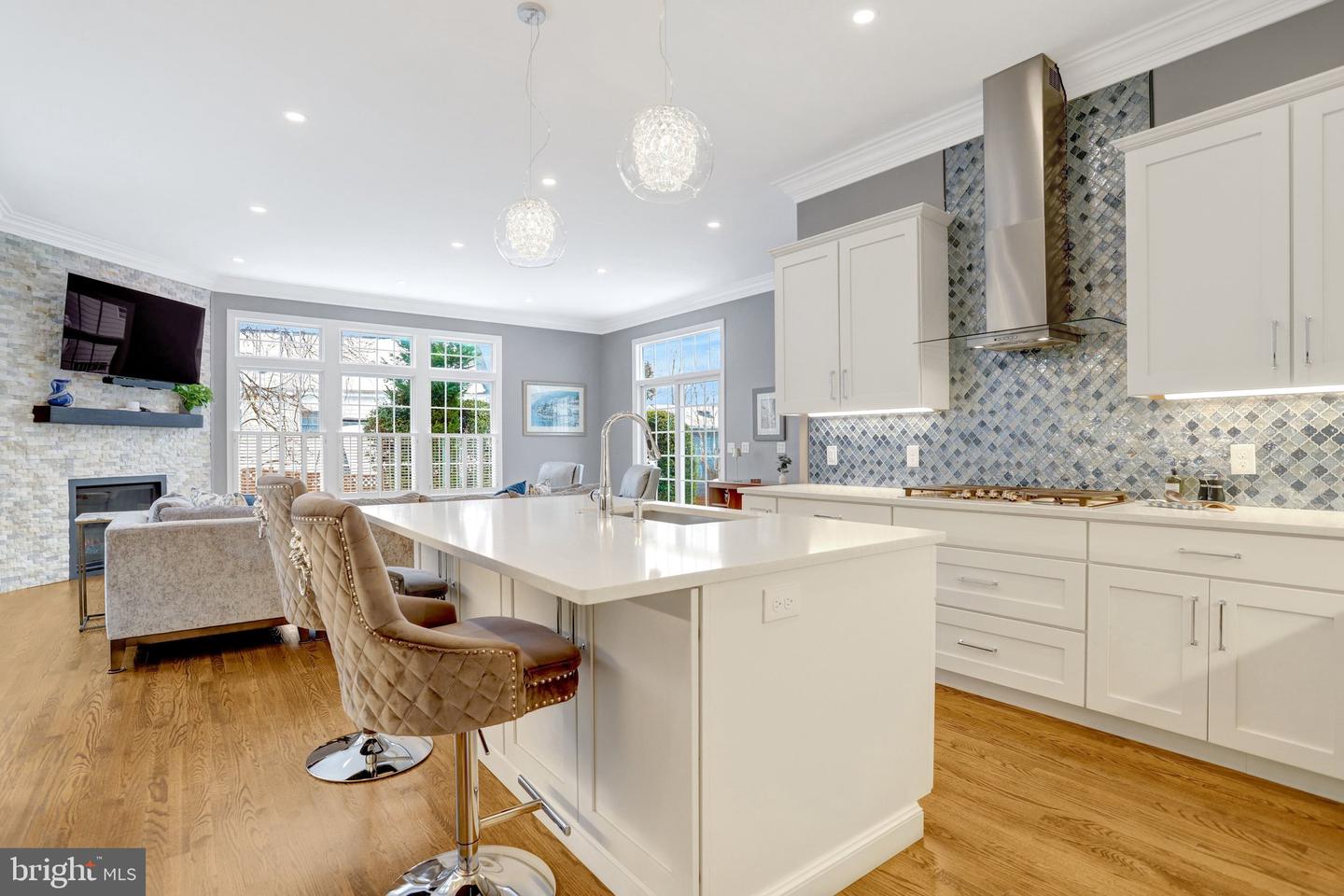 2939 N SYCAMORE ST, ARLINGTON, Virginia 22207, 4 Bedrooms Bedrooms, ,3 BathroomsBathrooms,Residential,For sale,2939 N SYCAMORE ST,VAAR2061326 MLS # VAAR2061326 2939 N SYCAMORE ST, ARLINGTON, Virginia 22207, 4 Bedrooms Bedrooms, ,3 BathroomsBathrooms,Residential,For sale,2939 N SYCAMORE ST,VAAR2061326 MLS # VAAR2061326