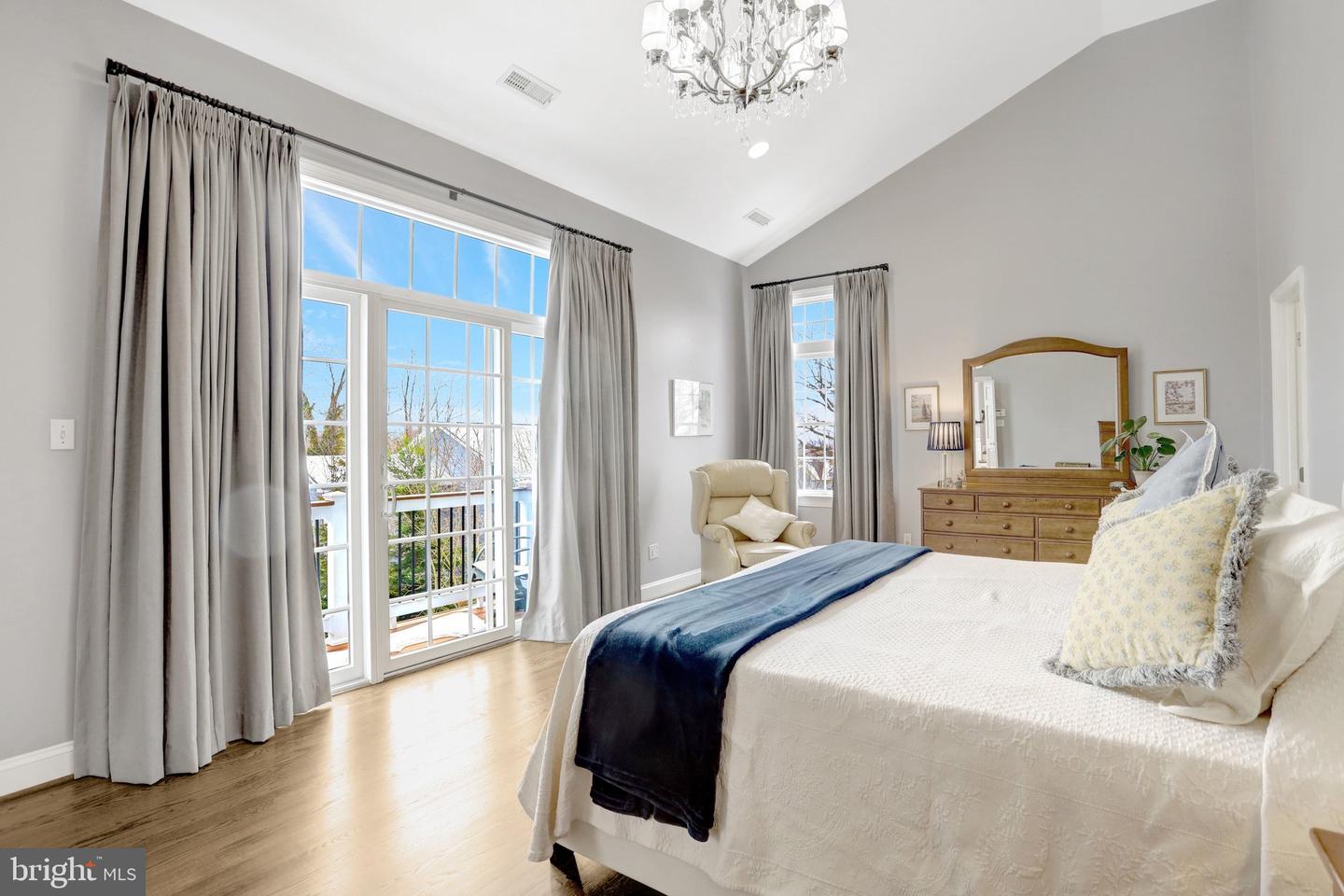 2939 N SYCAMORE ST, ARLINGTON, Virginia 22207, 4 Bedrooms Bedrooms, ,3 BathroomsBathrooms,Residential,For sale,2939 N SYCAMORE ST,VAAR2061326 MLS # VAAR2061326 2939 N SYCAMORE ST, ARLINGTON, Virginia 22207, 4 Bedrooms Bedrooms, ,3 BathroomsBathrooms,Residential,For sale,2939 N SYCAMORE ST,VAAR2061326 MLS # VAAR2061326