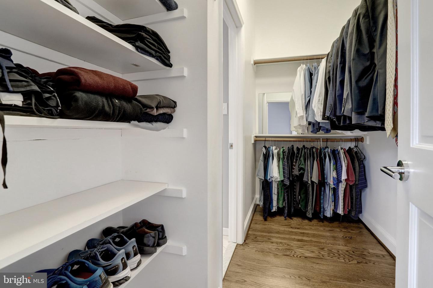 2939 N SYCAMORE ST, ARLINGTON, Virginia 22207, 4 Bedrooms Bedrooms, ,3 BathroomsBathrooms,Residential,For sale,2939 N SYCAMORE ST,VAAR2061326 MLS # VAAR2061326 2939 N SYCAMORE ST, ARLINGTON, Virginia 22207, 4 Bedrooms Bedrooms, ,3 BathroomsBathrooms,Residential,For sale,2939 N SYCAMORE ST,VAAR2061326 MLS # VAAR2061326