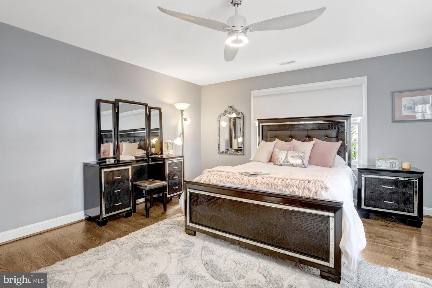 2939 N SYCAMORE ST, ARLINGTON, Virginia 22207, 4 Bedrooms Bedrooms, ,3 BathroomsBathrooms,Residential,For sale,2939 N SYCAMORE ST,VAAR2061326 MLS # VAAR2061326 2939 N SYCAMORE ST, ARLINGTON, Virginia 22207, 4 Bedrooms Bedrooms, ,3 BathroomsBathrooms,Residential,For sale,2939 N SYCAMORE ST,VAAR2061326 MLS # VAAR2061326