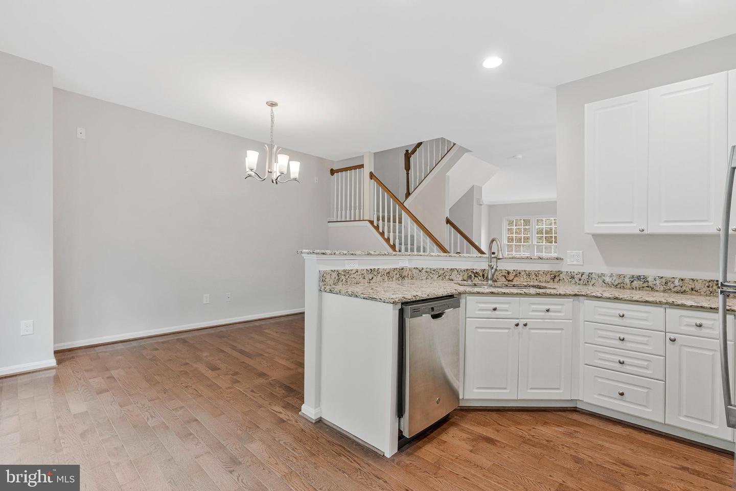 12033 EDGEMERE CIR, RESTON, Virginia 20190, 3 Bedrooms Bedrooms, ,3 BathroomsBathrooms,Residential,For sale,12033 EDGEMERE CIR,VAFX2257446 MLS # VAFX2257446