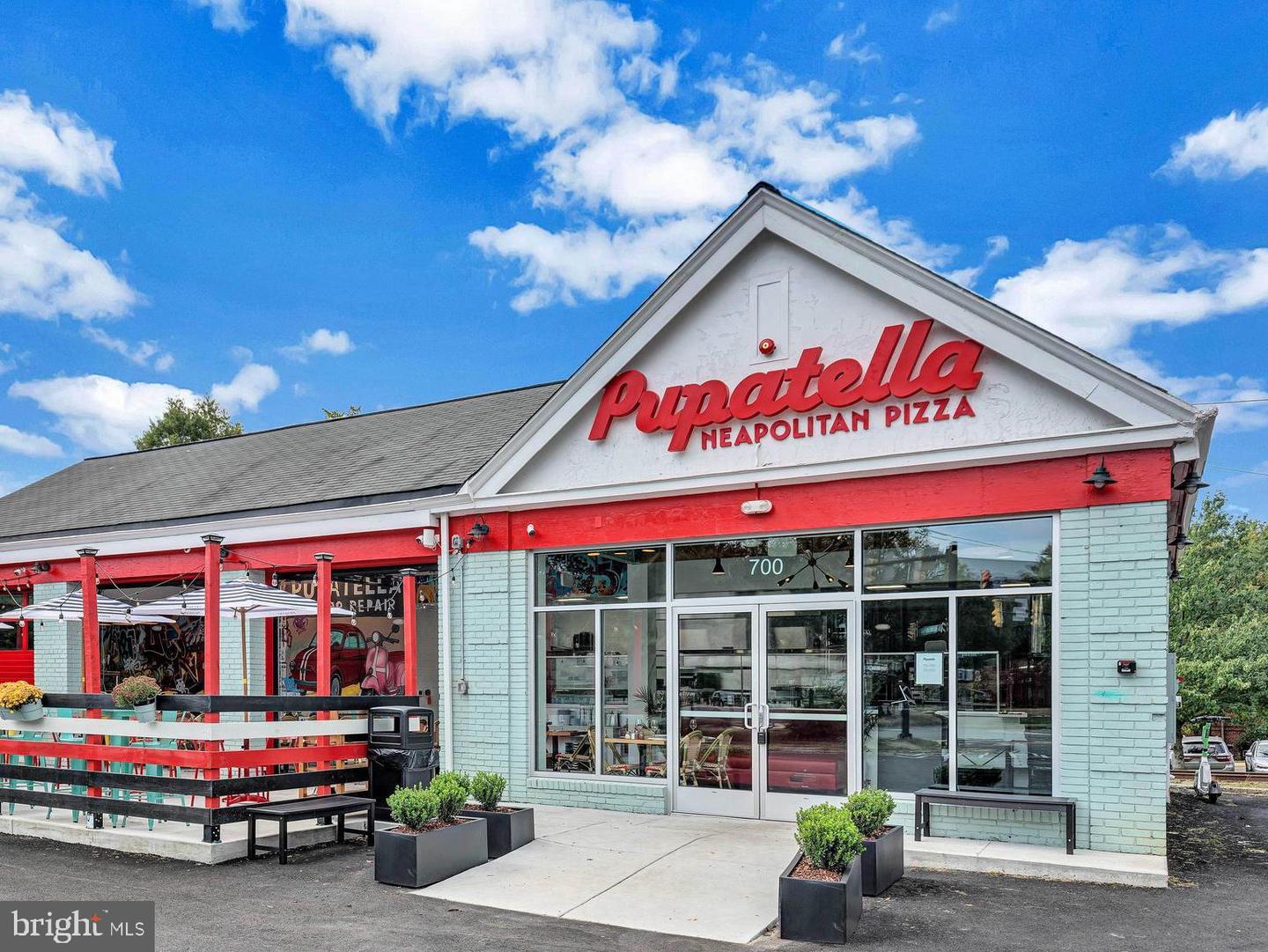 1856 CARPENTER RD, ALEXANDRIA, Virginia 22314, 3 Bedrooms Bedrooms, ,2 BathroomsBathrooms,Residential,For sale,1856 CARPENTER RD,VAAX2050750 MLS # VAAX2050750