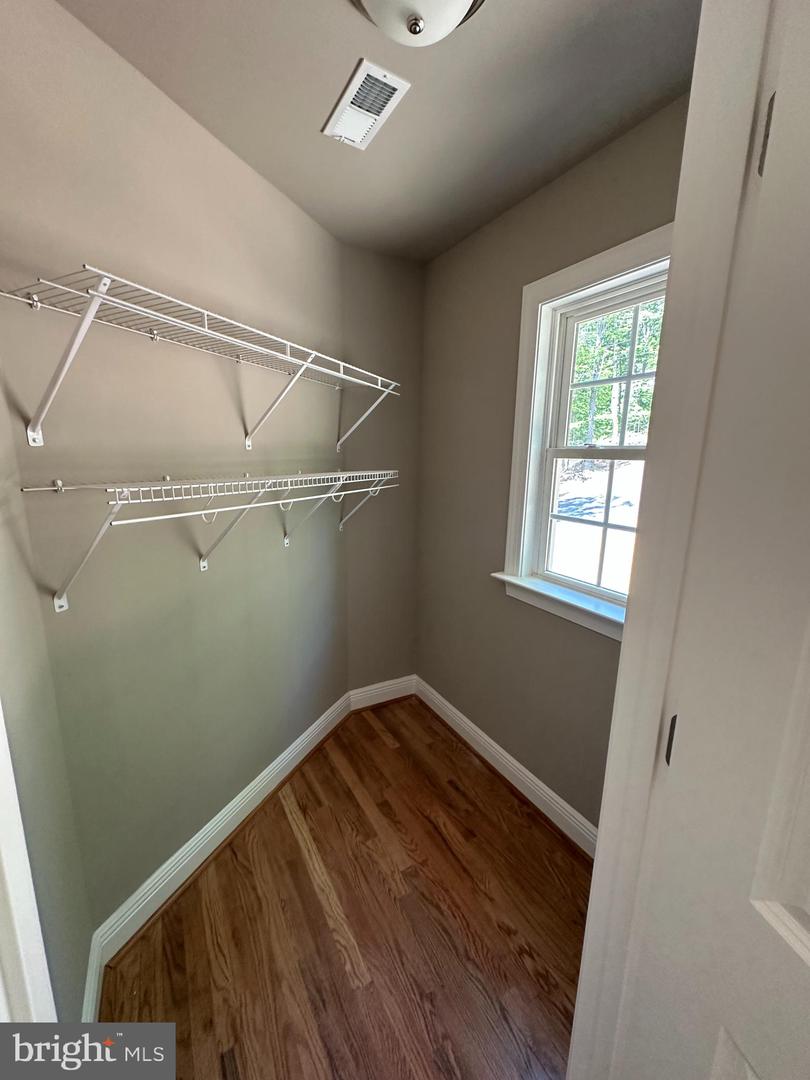 129 INDIANA, WINCHESTER, Virginia 22602, 3 Bedrooms Bedrooms, ,2 BathroomsBathrooms,Residential,For sale,129 INDIANA,VAFV2037470 MLS # VAFV2037470