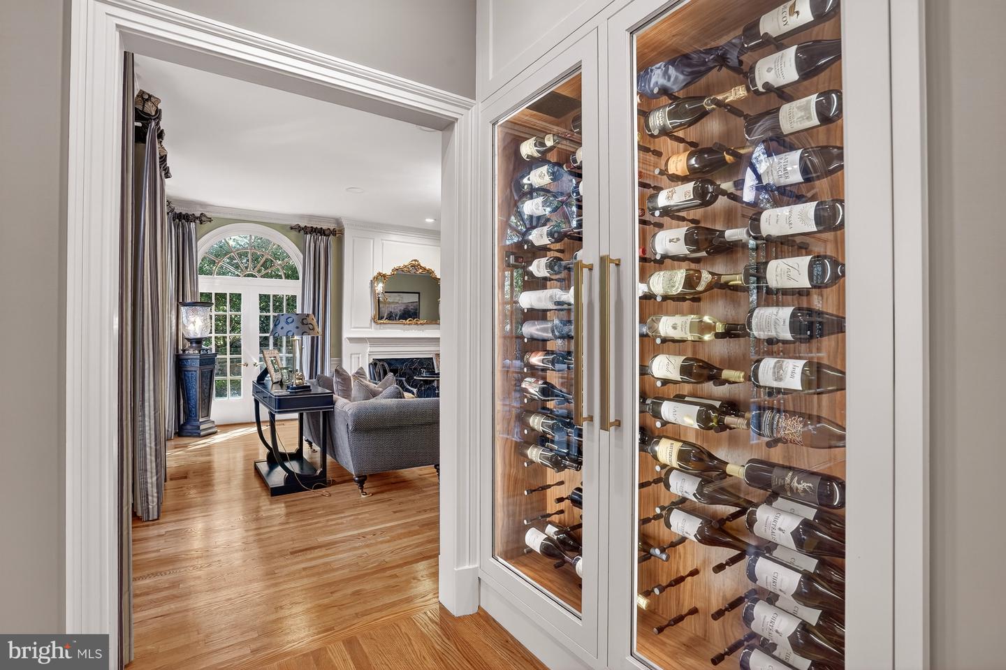 921 TOWLSTON RD, MCLEAN, Virginia 22102, 5 Bedrooms Bedrooms, ,5 BathroomsBathrooms,Residential,For sale,921 TOWLSTON RD,VAFX2275584 MLS # VAFX2275584