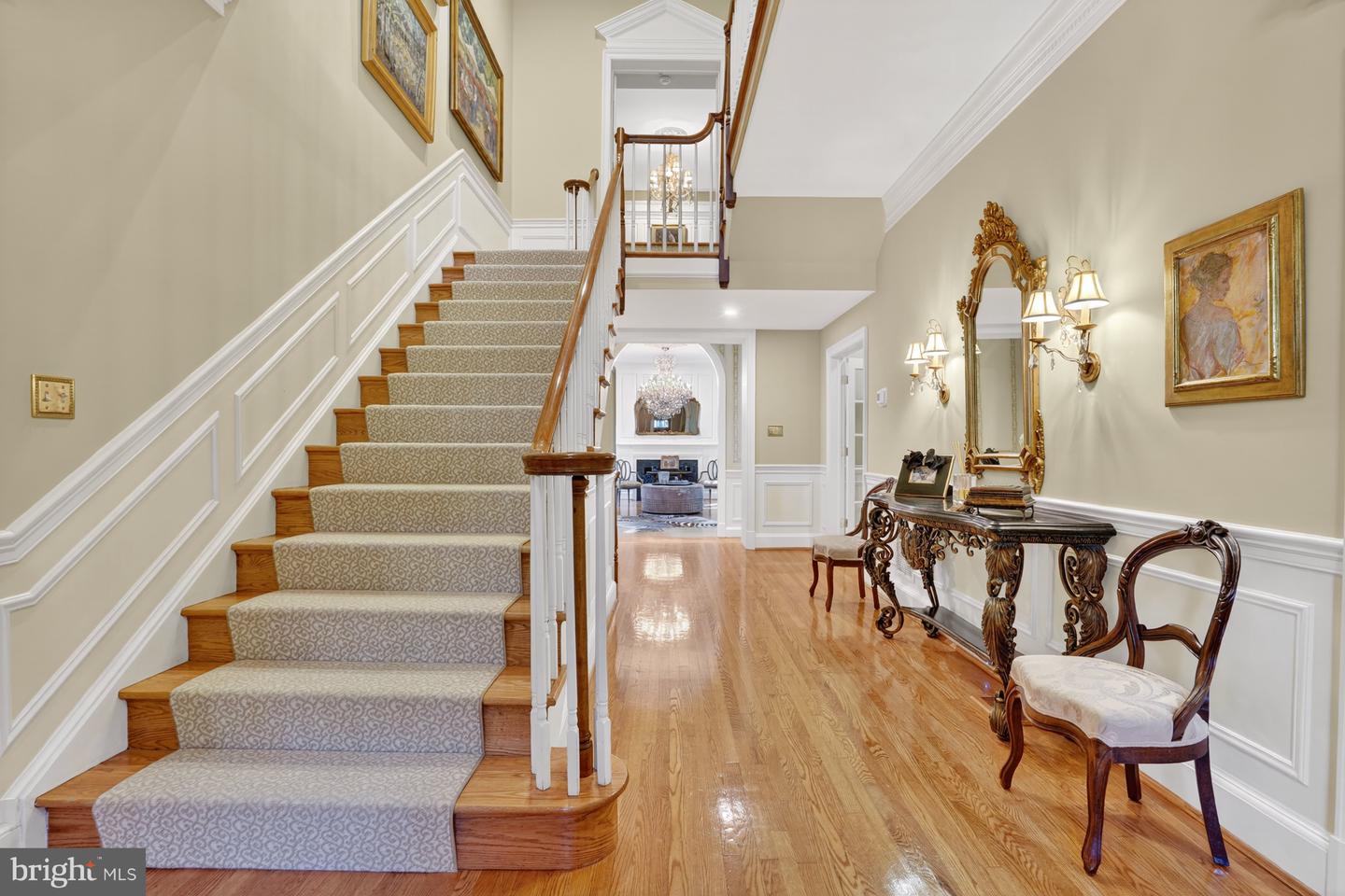 921 TOWLSTON RD, MCLEAN, Virginia 22102, 5 Bedrooms Bedrooms, ,5 BathroomsBathrooms,Residential,For sale,921 TOWLSTON RD,VAFX2275584 MLS # VAFX2275584