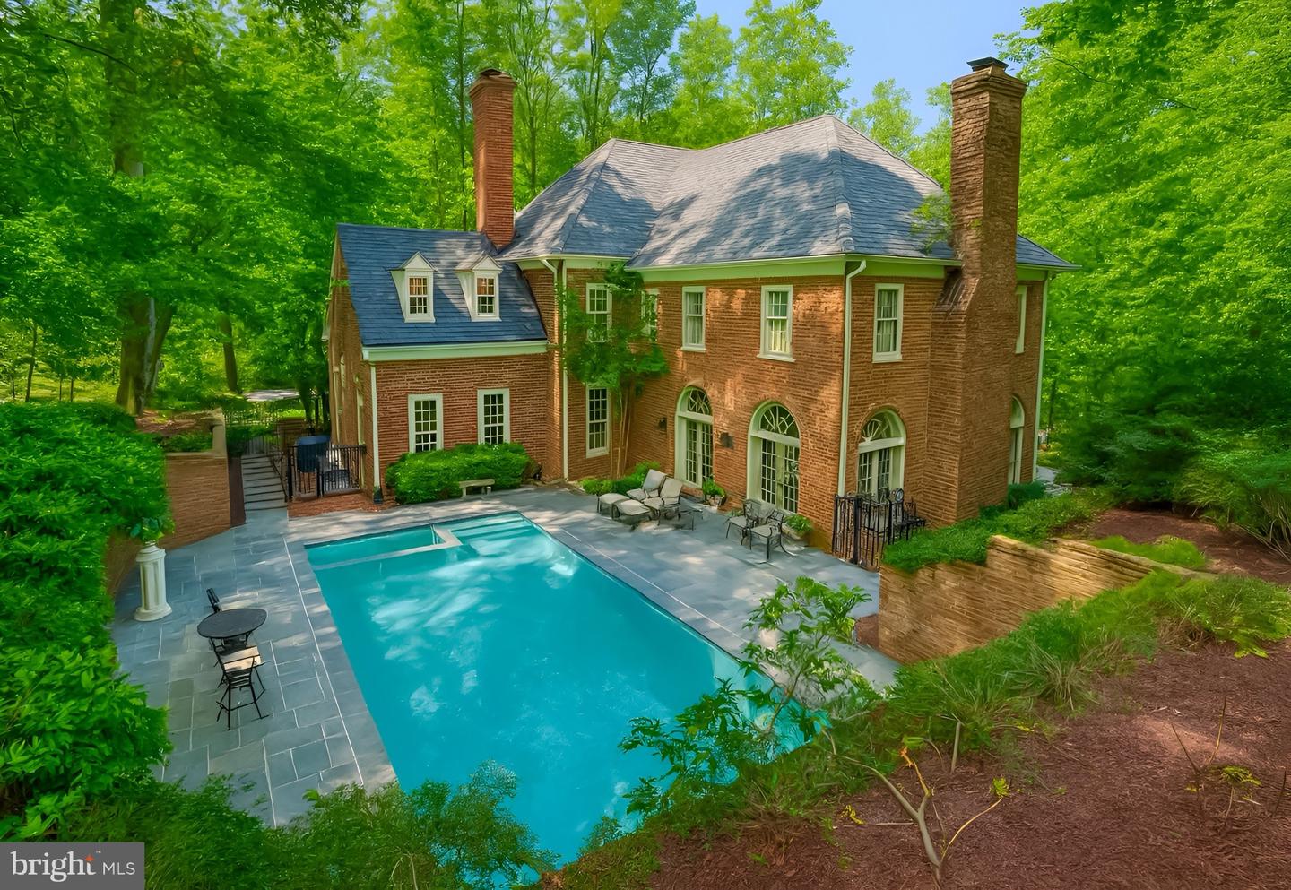 921 TOWLSTON RD, MCLEAN, Virginia 22102, 5 Bedrooms Bedrooms, ,5 BathroomsBathrooms,Residential,For sale,921 TOWLSTON RD,VAFX2275584 MLS # VAFX2275584