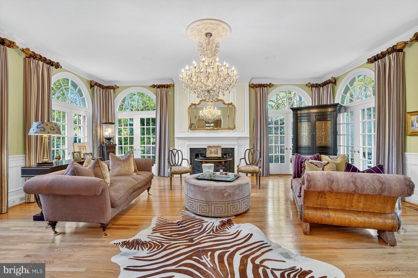 921 TOWLSTON RD, MCLEAN, Virginia 22102, 5 Bedrooms Bedrooms, ,5 BathroomsBathrooms,Residential,For sale,921 TOWLSTON RD,VAFX2275584 MLS # VAFX2275584