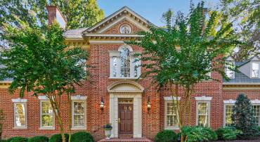 921 TOWLSTON RD, MCLEAN, Virginia 22102, 5 Bedrooms Bedrooms, ,5 BathroomsBathrooms,Residential,For sale,921 TOWLSTON RD,VAFX2275584 MLS # VAFX2275584