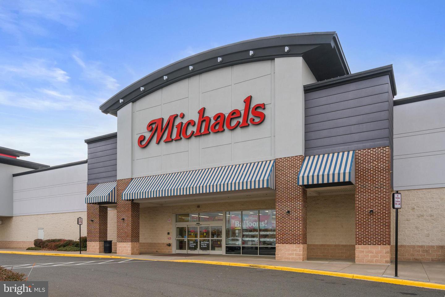 8208 MOUNT VERNON HWY, ALEXANDRIA, Virginia 22309, 2 Bedrooms Bedrooms, ,1 BathroomBathrooms,Residential,For sale,8208 MOUNT VERNON HWY,VAFX2279740 MLS # VAFX2279740