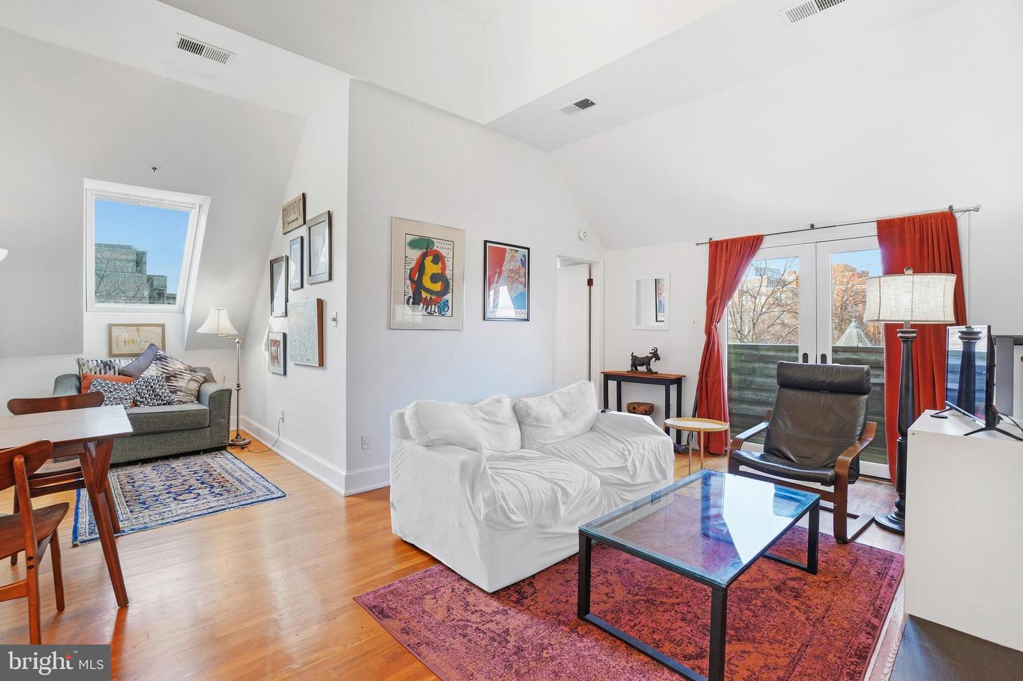 301 G ST NE #32, WASHINGTON, District Of Columbia 20002, 2 Bedrooms Bedrooms, ,1 BathroomBathrooms,Residential,For sale,301 G ST NE #32,DCDC2233306 MLS # DCDC2233306