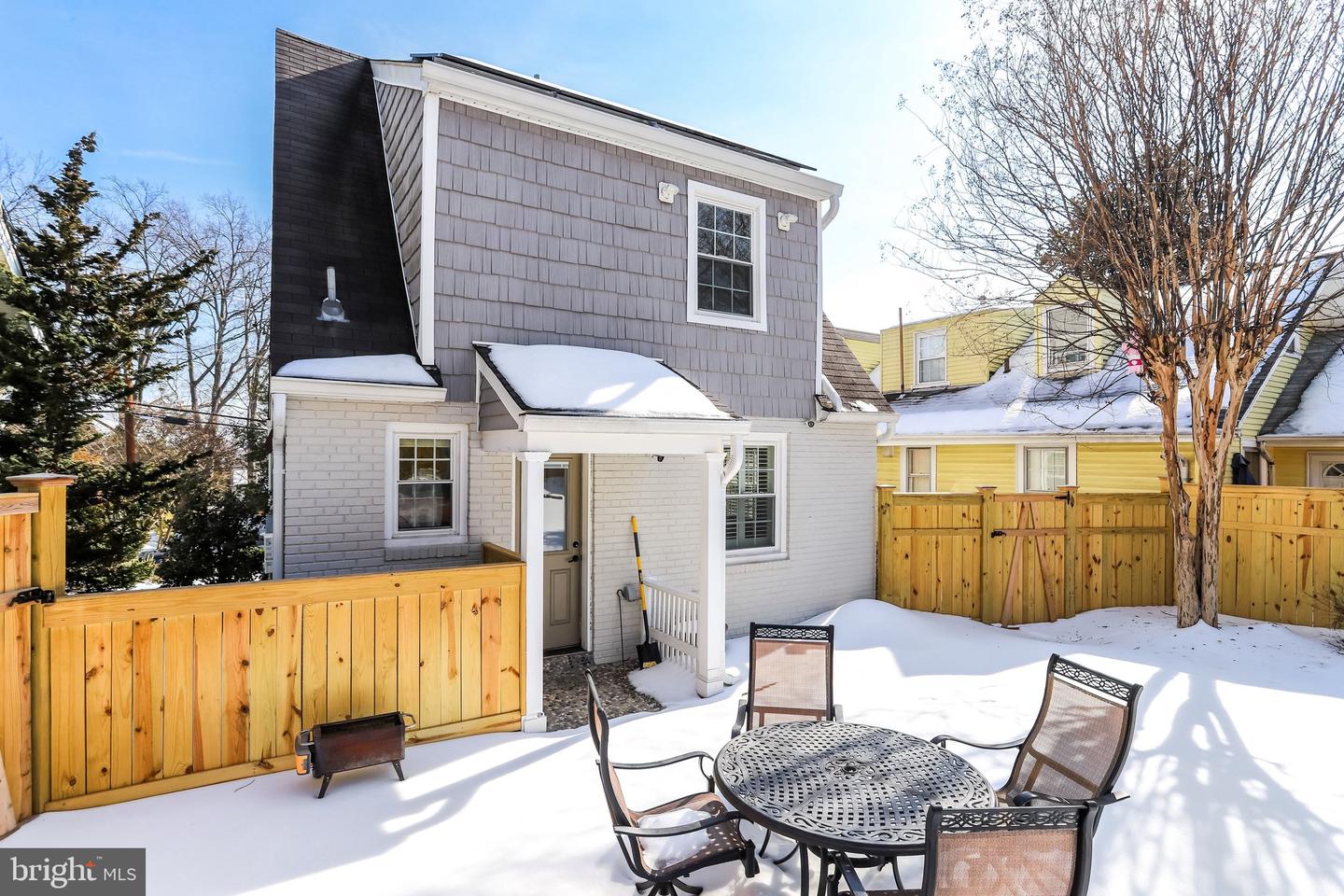 2708 SYCAMORE ST, ALEXANDRIA, Virginia 22305, 2 Bedrooms Bedrooms, ,2 BathroomsBathrooms,Residential,For sale,2708 SYCAMORE ST,VAAX2052128 MLS # VAAX2052128