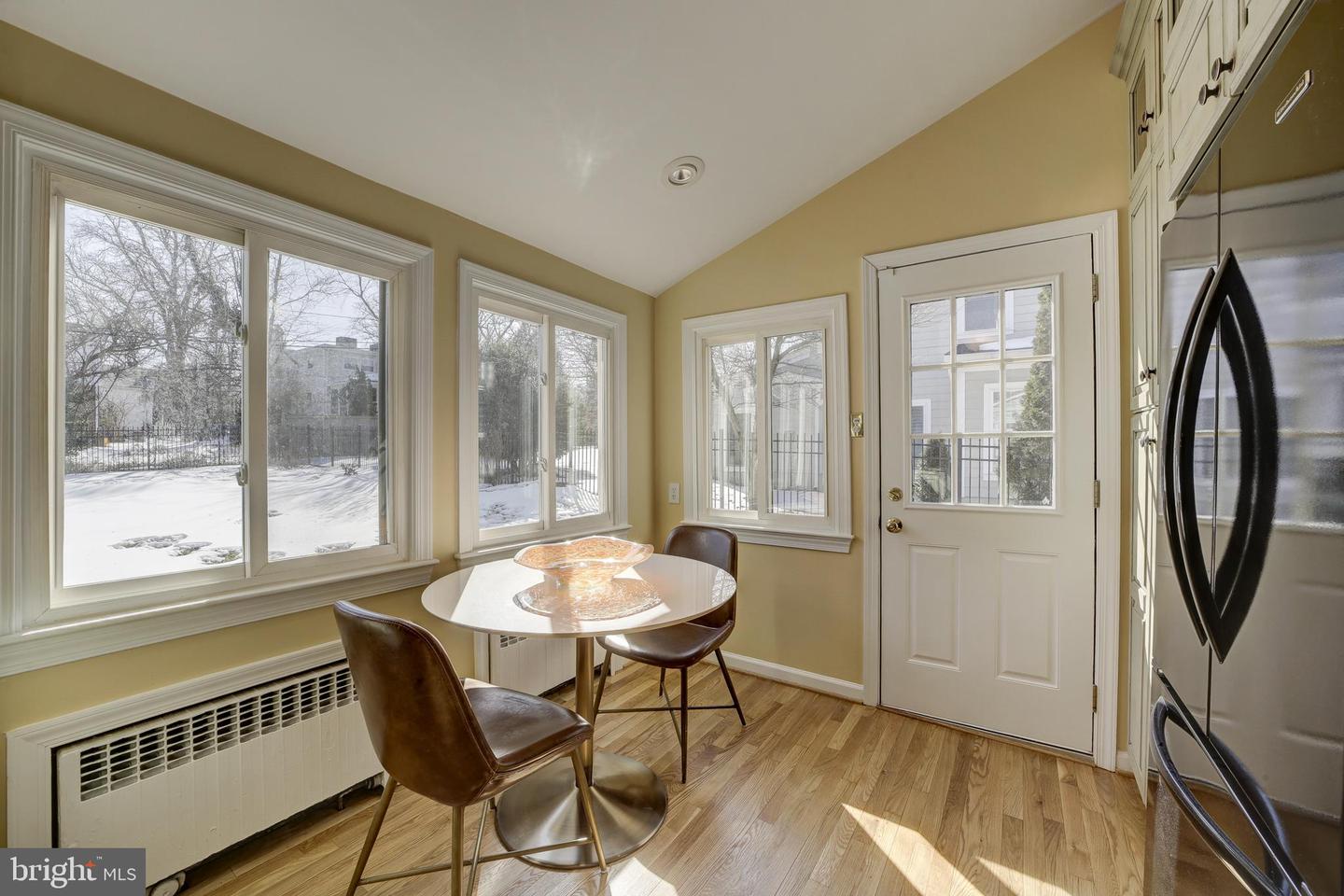 808 ENDERBY DR, ALEXANDRIA, Virginia 22302, 4 Bedrooms Bedrooms, 4 Rooms Rooms,2 BathroomsBathrooms,Residential,For sale,808 ENDERBY DR,VAAX2052174 MLS # VAAX2052174