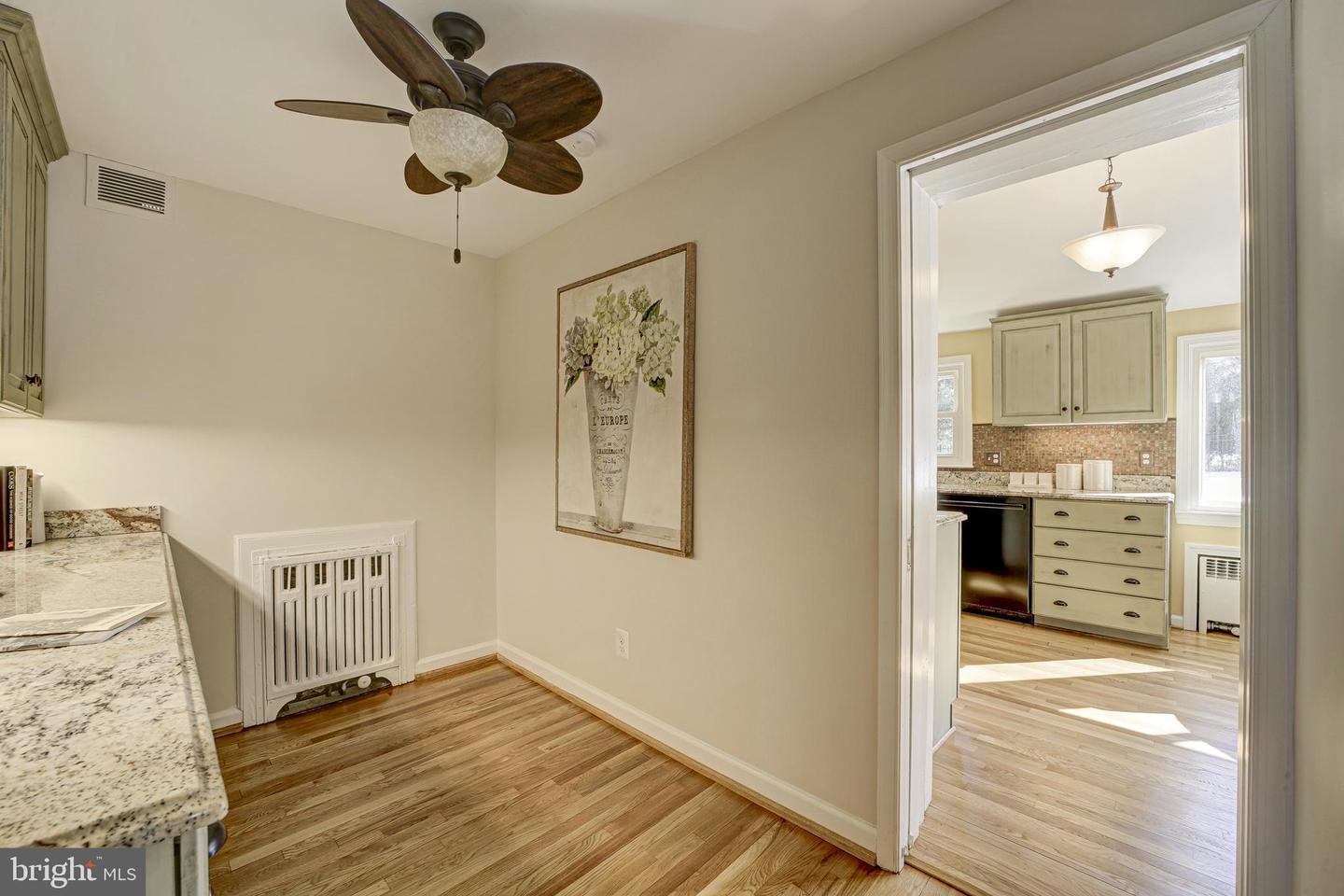 808 ENDERBY DR, ALEXANDRIA, Virginia 22302, 4 Bedrooms Bedrooms, 4 Rooms Rooms,2 BathroomsBathrooms,Residential,For sale,808 ENDERBY DR,VAAX2052174 MLS # VAAX2052174