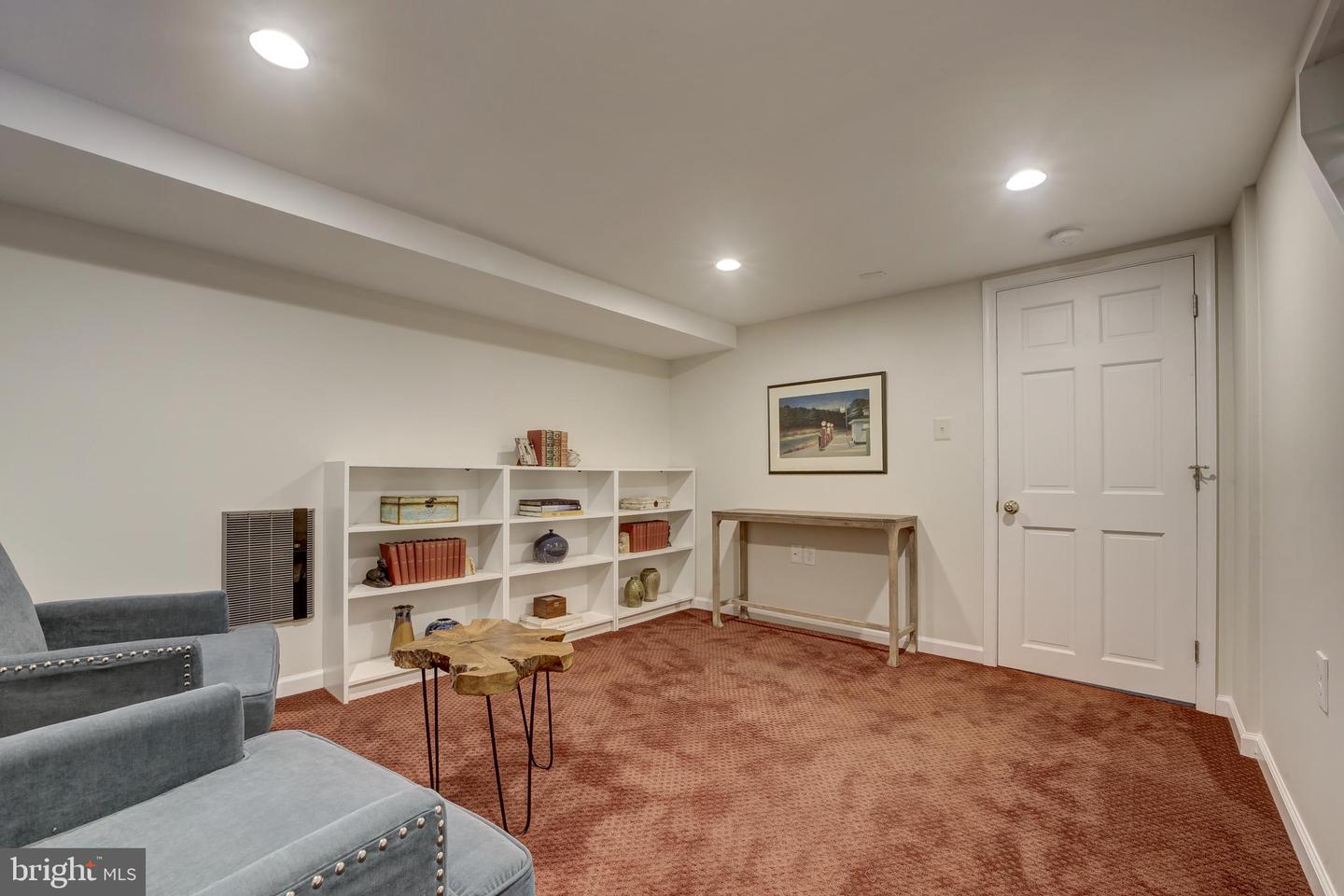 808 ENDERBY DR, ALEXANDRIA, Virginia 22302, 4 Bedrooms Bedrooms, 4 Rooms Rooms,2 BathroomsBathrooms,Residential,For sale,808 ENDERBY DR,VAAX2052174 MLS # VAAX2052174