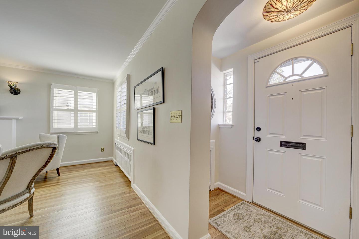 808 ENDERBY DR, ALEXANDRIA, Virginia 22302, 4 Bedrooms Bedrooms, 4 Rooms Rooms,2 BathroomsBathrooms,Residential,For sale,808 ENDERBY DR,VAAX2052174 MLS # VAAX2052174