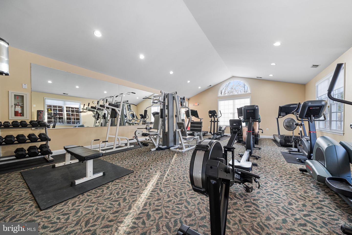 201 N TRENTON ST #201-1, ARLINGTON, Virginia 22203, 1 Bedroom Bedrooms, ,1 BathroomBathrooms,Residential,For sale,201 N TRENTON ST #201-1,VAAR2066632 MLS # VAAR2066632