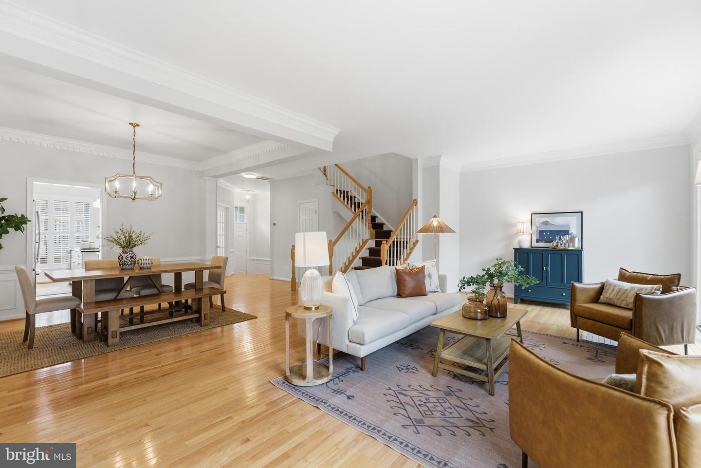 4645 LAMBERT DR, ALEXANDRIA, Virginia 22311, 3 Bedrooms Bedrooms, ,3 BathroomsBathrooms,Residential,For sale,4645 LAMBERT DR,VAAX2052318 MLS # VAAX2052318