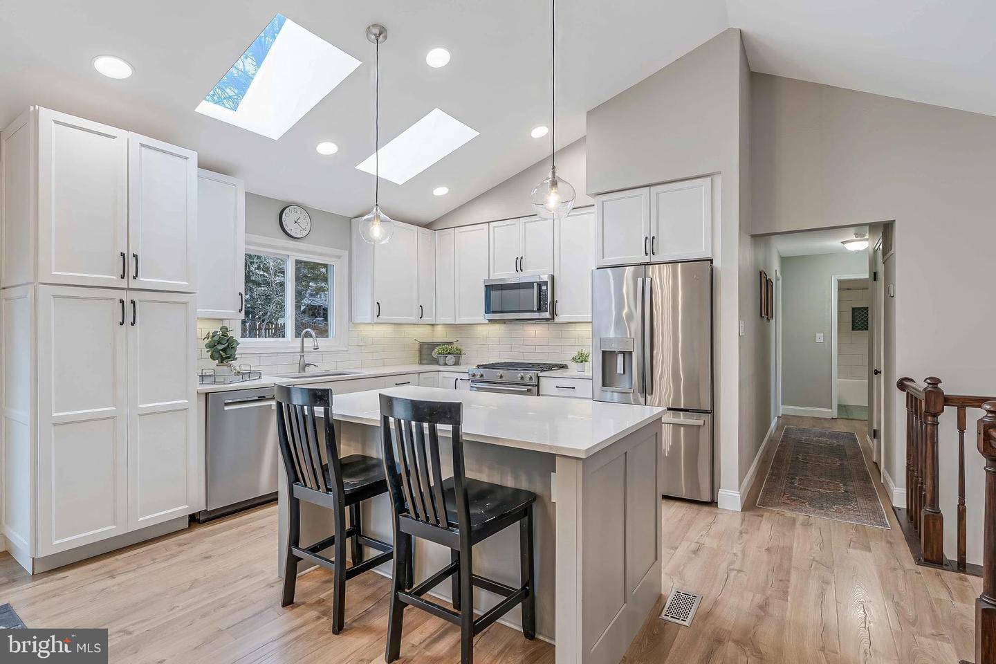 3919 BOKEL DR, CHANTILLY, Virginia 20151, 4 Bedrooms Bedrooms, ,2 BathroomsBathrooms,Residential,For sale,3919 BOKEL DR,VAFX2282294 MLS # VAFX2282294