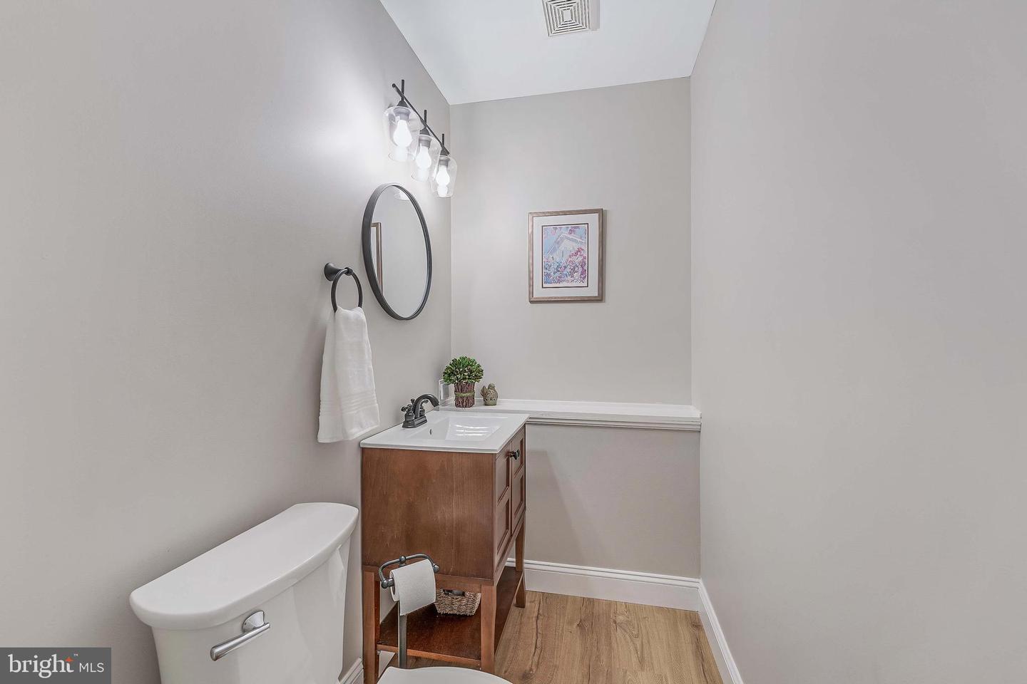 3919 BOKEL DR, CHANTILLY, Virginia 20151, 4 Bedrooms Bedrooms, ,2 BathroomsBathrooms,Residential,For sale,3919 BOKEL DR,VAFX2282294 MLS # VAFX2282294