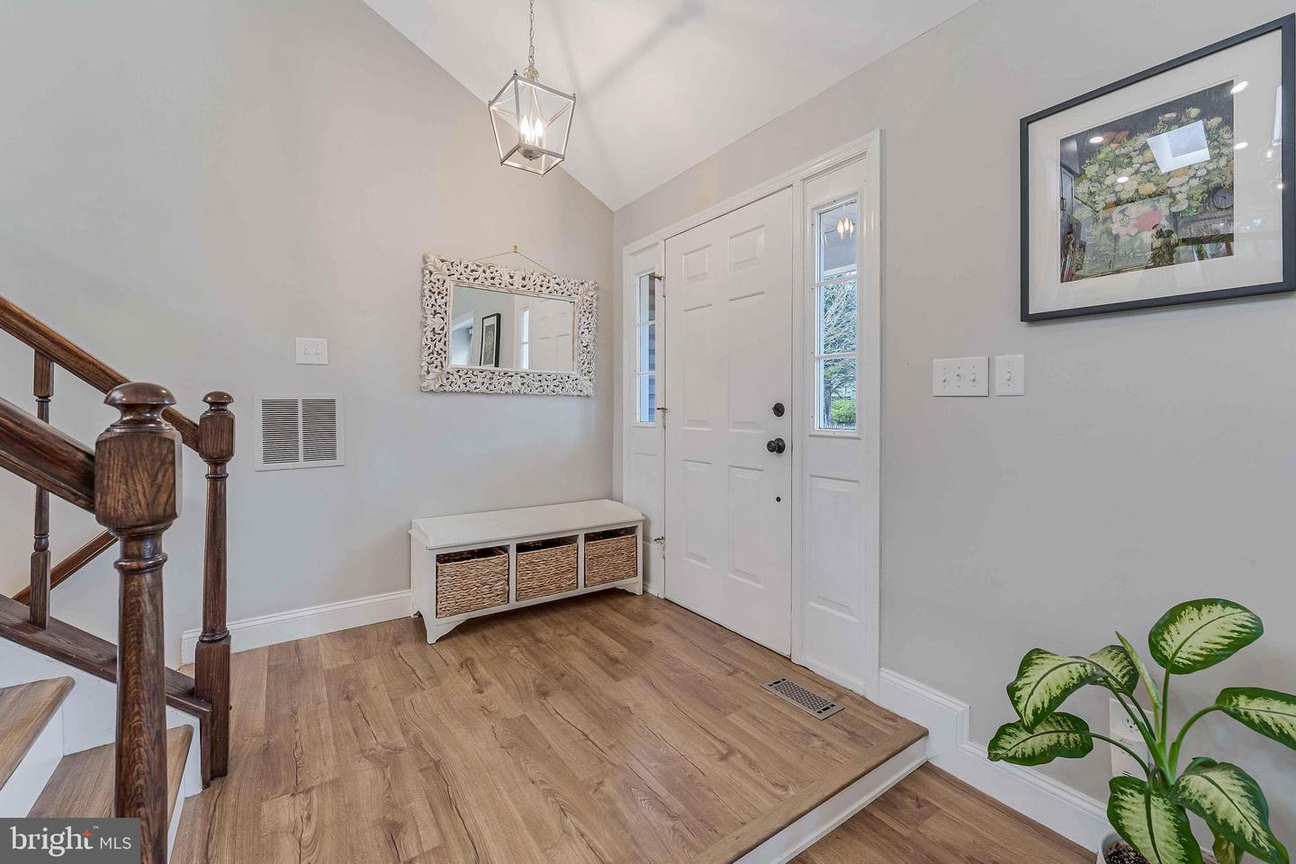 3919 BOKEL DR, CHANTILLY, Virginia 20151, 4 Bedrooms Bedrooms, ,2 BathroomsBathrooms,Residential,For sale,3919 BOKEL DR,VAFX2282294 MLS # VAFX2282294