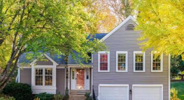 3919 BOKEL DR, CHANTILLY, Virginia 20151, 4 Bedrooms Bedrooms, ,2 BathroomsBathrooms,Residential,For sale,3919 BOKEL DR,VAFX2282294 MLS # VAFX2282294