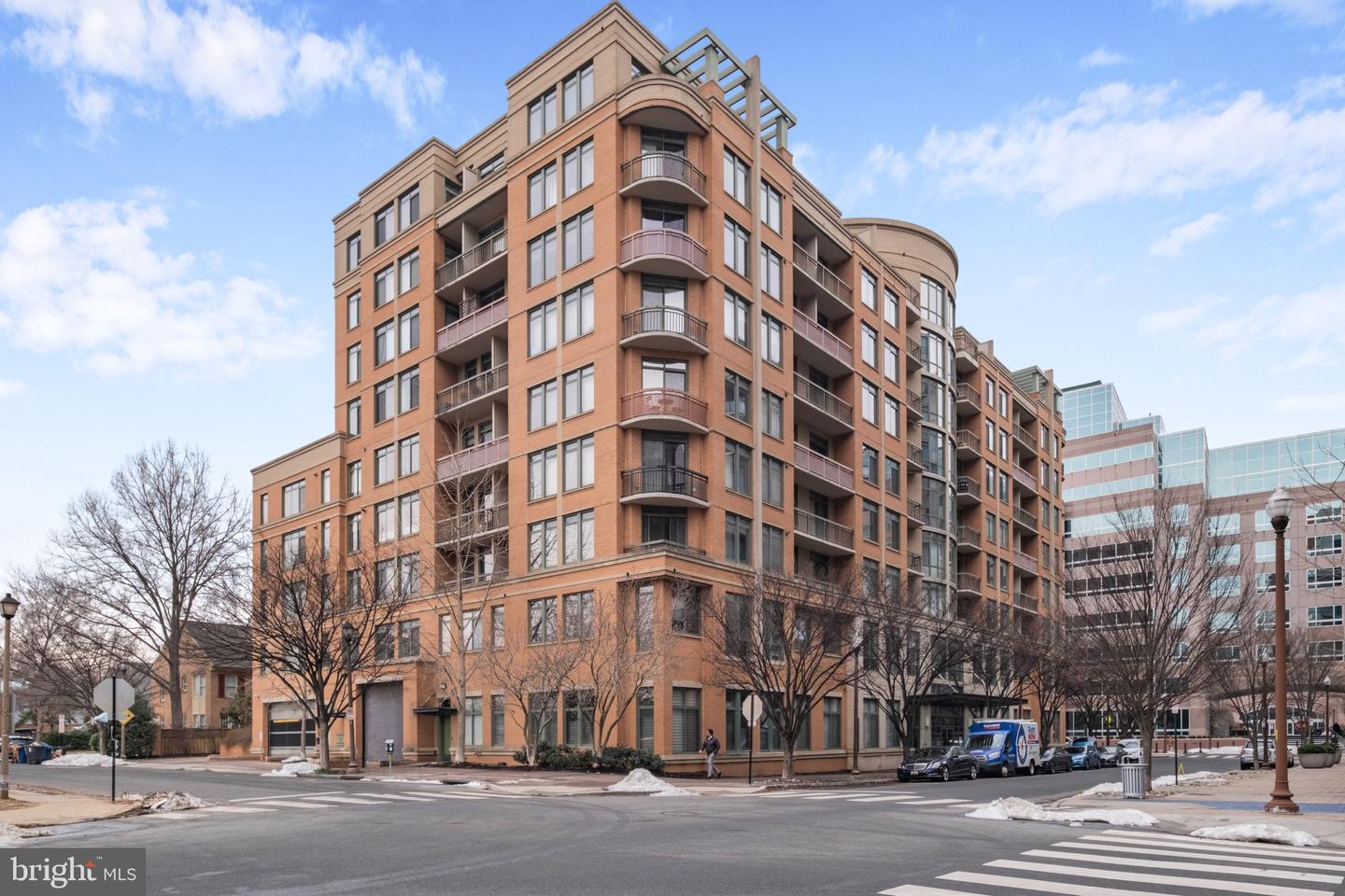 3625 10TH ST N #703, ARLINGTON, Virginia 22201, 3 Bedrooms Bedrooms, ,2 BathroomsBathrooms,Residential,For sale,3625 10TH ST N #703,VAAR2066886 MLS # VAAR2066886