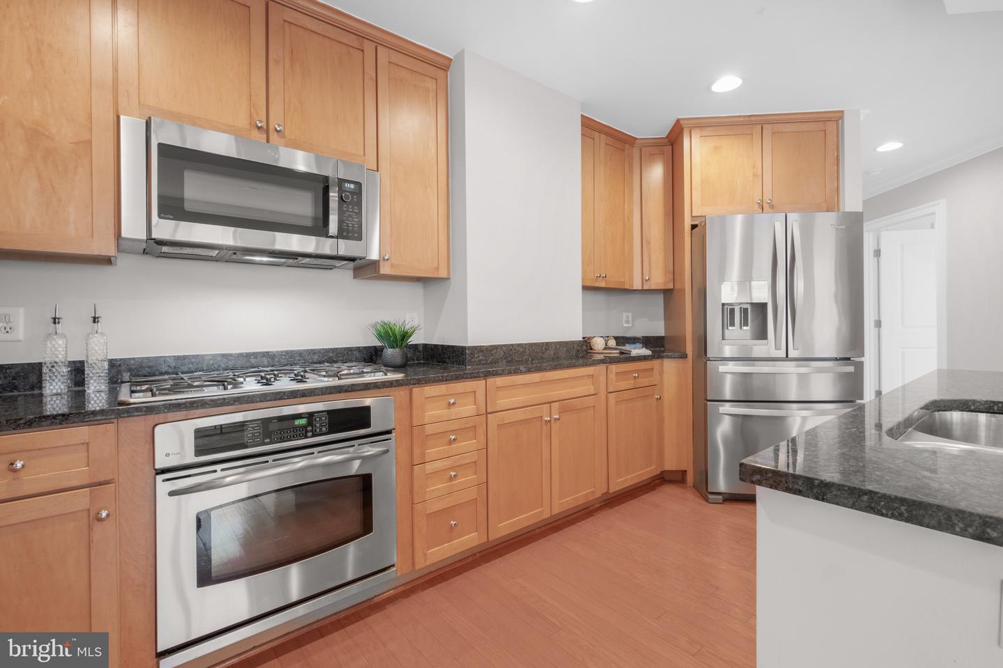 3625 10TH ST N #703, ARLINGTON, Virginia 22201, 3 Bedrooms Bedrooms, ,2 BathroomsBathrooms,Residential,For sale,3625 10TH ST N #703,VAAR2066886 MLS # VAAR2066886