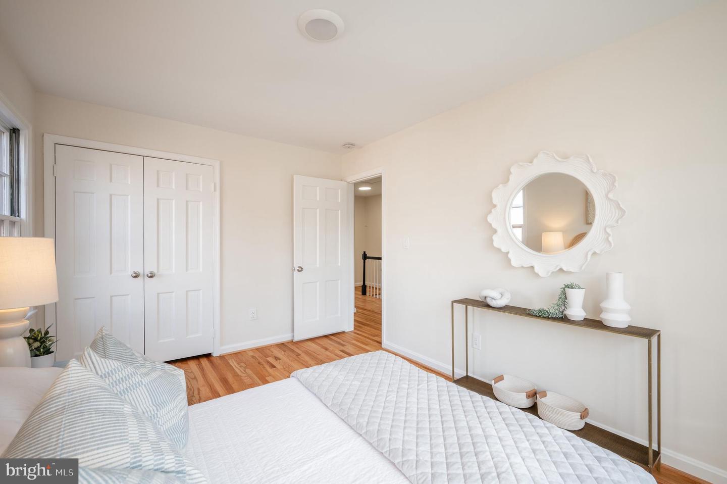 909 S LEE ST, ALEXANDRIA, Virginia 22314, 3 Bedrooms Bedrooms, ,2 BathroomsBathrooms,Residential,For sale,909 S LEE ST,VAAX2052462 MLS # VAAX2052462