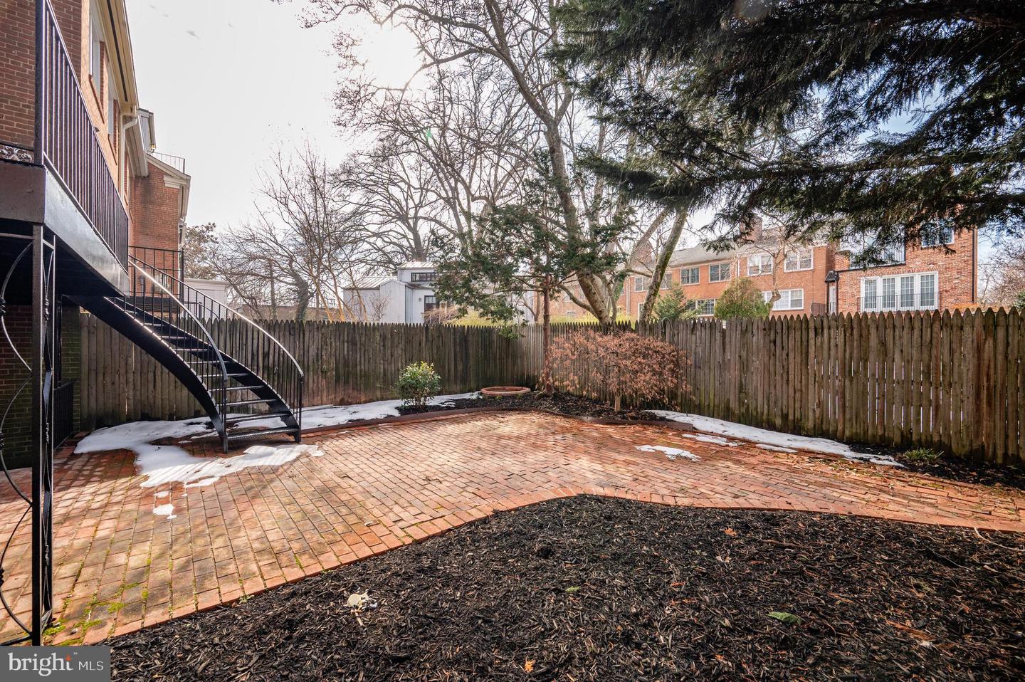 909 S LEE ST, ALEXANDRIA, Virginia 22314, 3 Bedrooms Bedrooms, ,2 BathroomsBathrooms,Residential,For sale,909 S LEE ST,VAAX2052462 MLS # VAAX2052462