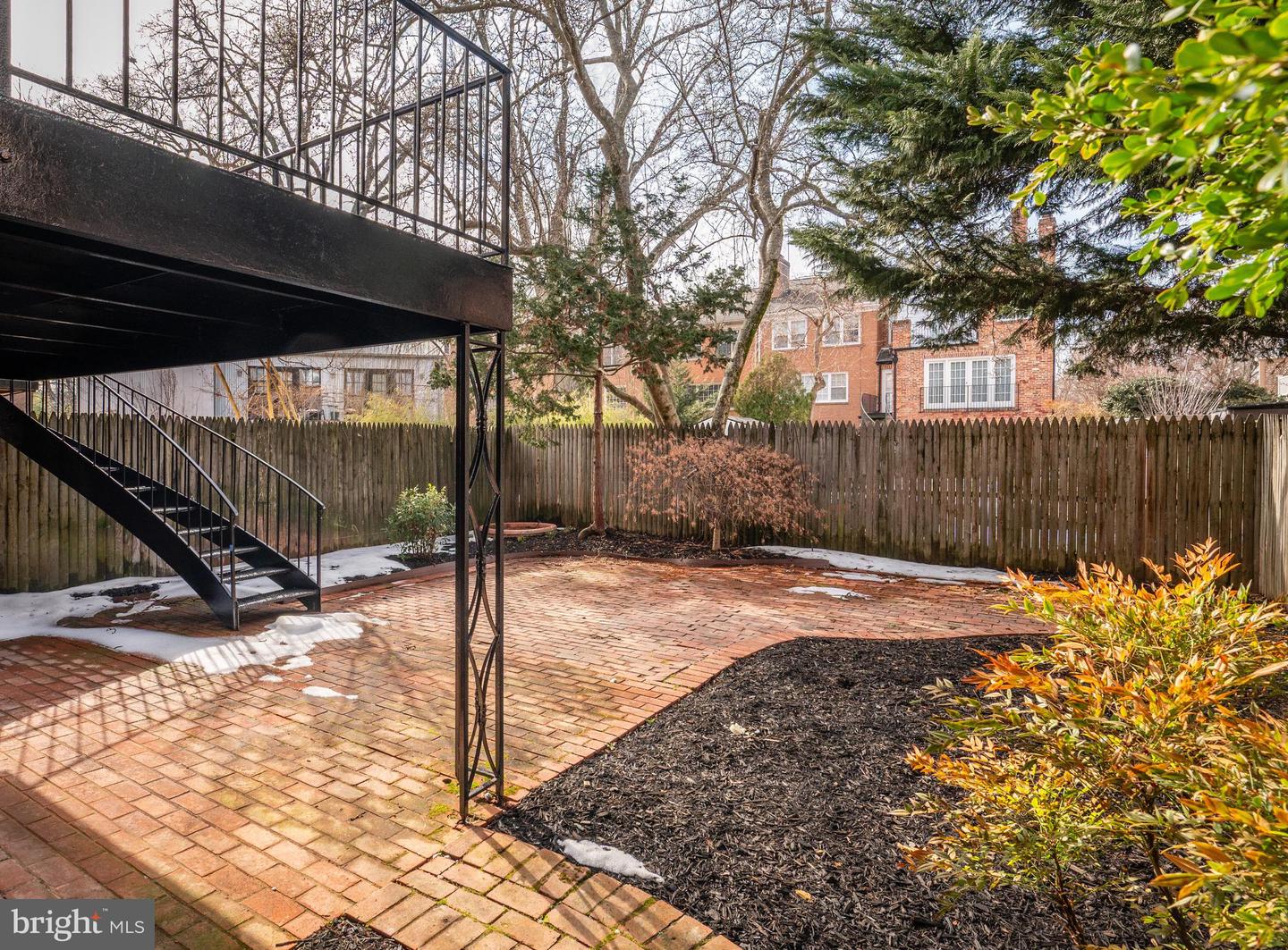 909 S LEE ST, ALEXANDRIA, Virginia 22314, 3 Bedrooms Bedrooms, ,2 BathroomsBathrooms,Residential,For sale,909 S LEE ST,VAAX2052462 MLS # VAAX2052462