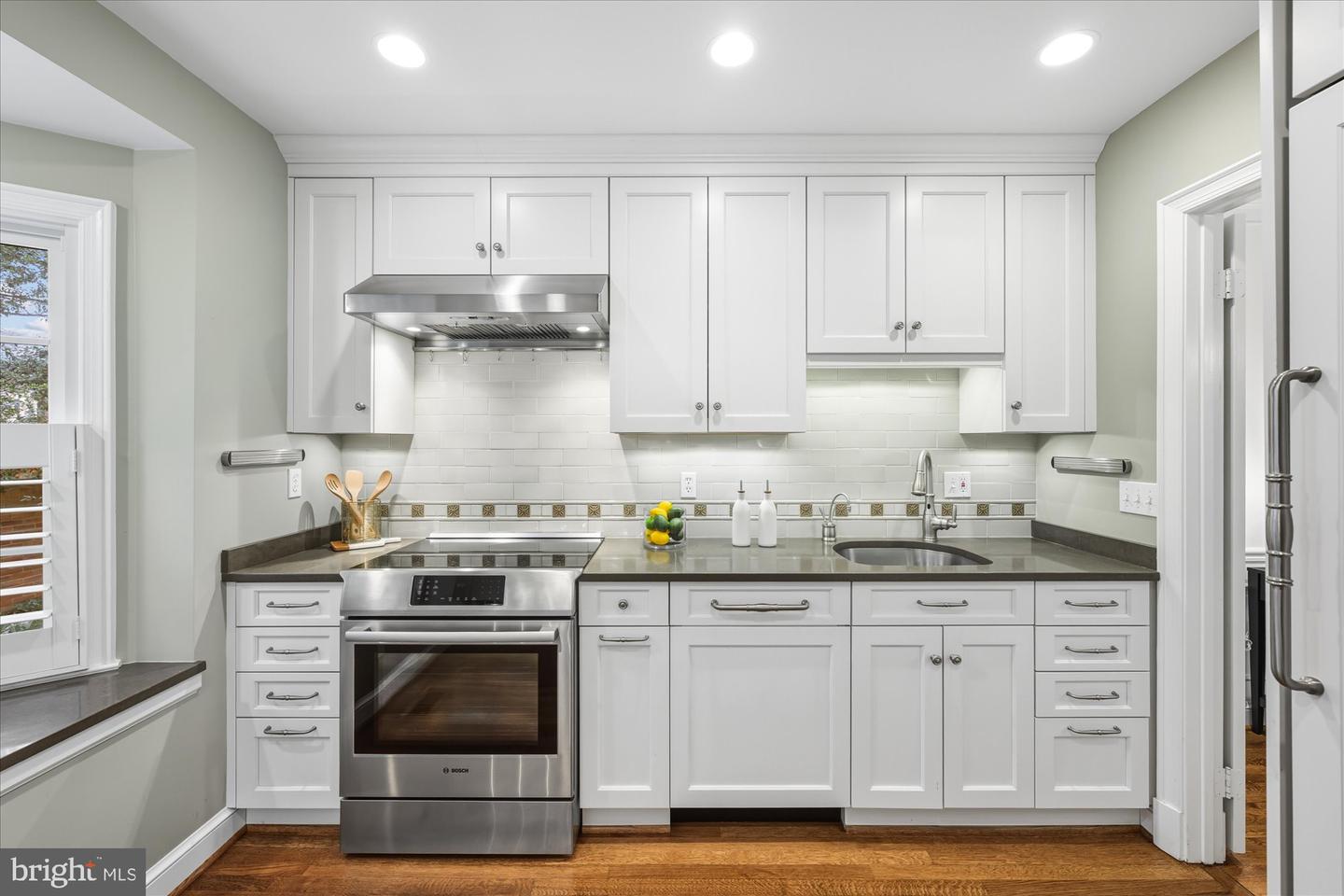 4342 WESTOVER PL NW, WASHINGTON, District Of Columbia 20016, 3 Bedrooms Bedrooms, ,3 BathroomsBathrooms,Residential,For sale,4342 WESTOVER PL NW,DCDC2235602 MLS # DCDC2235602