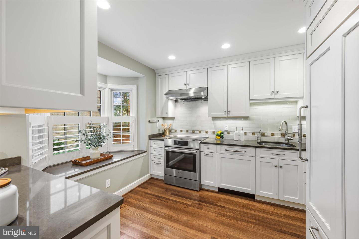 4342 WESTOVER PL NW, WASHINGTON, District Of Columbia 20016, 3 Bedrooms Bedrooms, ,3 BathroomsBathrooms,Residential,For sale,4342 WESTOVER PL NW,DCDC2235602 MLS # DCDC2235602