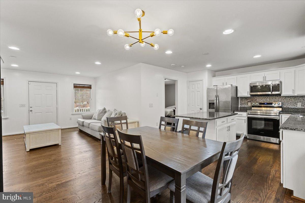 316 DECATUR RD RD, STAFFORD, Virginia 22554, 4 Bedrooms Bedrooms, 12 Rooms Rooms,3 BathroomsBathrooms,Residential,For sale,316 DECATUR RD RD,VAST2044866 MLS # VAST2044866