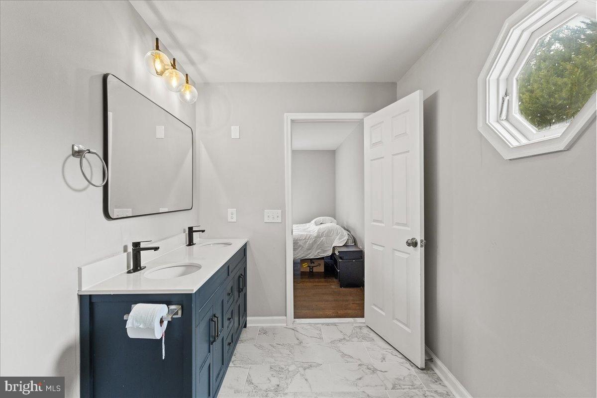 316 DECATUR RD RD, STAFFORD, Virginia 22554, 4 Bedrooms Bedrooms, 12 Rooms Rooms,3 BathroomsBathrooms,Residential,For sale,316 DECATUR RD RD,VAST2044866 MLS # VAST2044866