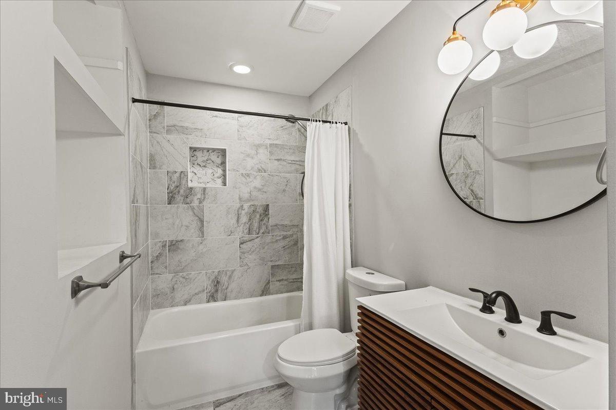 316 DECATUR RD RD, STAFFORD, Virginia 22554, 4 Bedrooms Bedrooms, 12 Rooms Rooms,3 BathroomsBathrooms,Residential,For sale,316 DECATUR RD RD,VAST2044866 MLS # VAST2044866