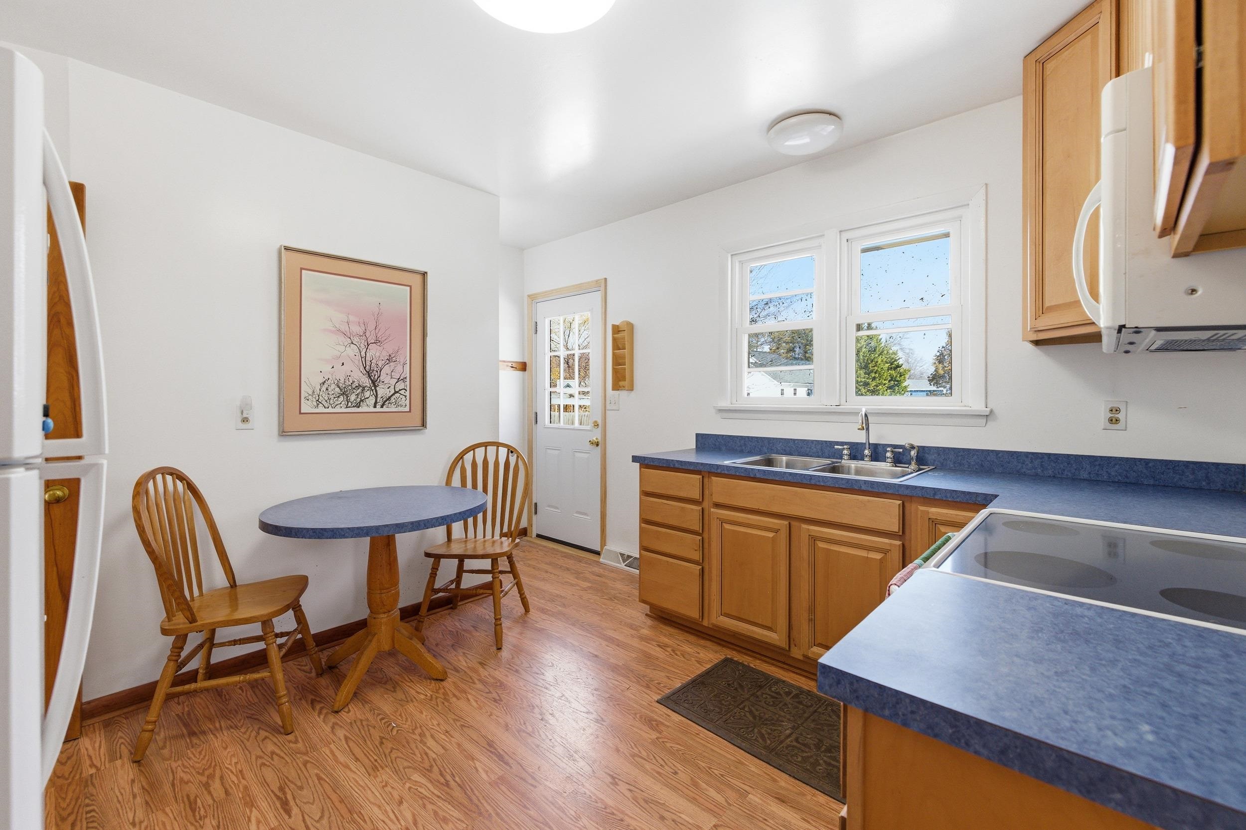 405 NORTH RIVER RD, BRIDGEWATER, Virginia 22812, 3 Bedrooms Bedrooms, ,2 BathroomsBathrooms,Residential,405 NORTH RIVER RD,673345 MLS # 673345 405 NORTH RIVER RD, BRIDGEWATER, Virginia 22812, 3 Bedrooms Bedrooms, ,2 BathroomsBathrooms,Residential,405 NORTH RIVER RD,673345 MLS # 673345