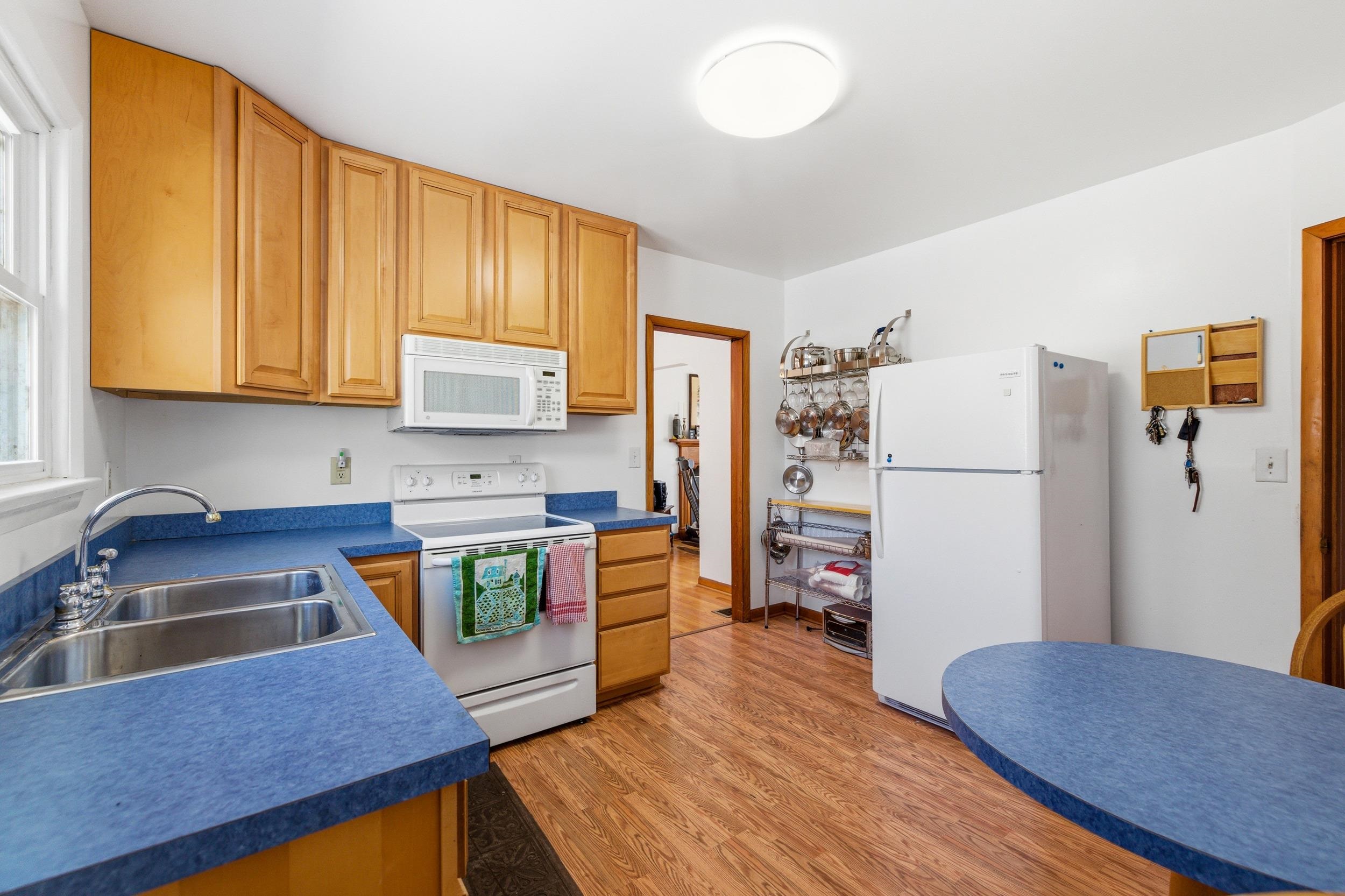 405 NORTH RIVER RD, BRIDGEWATER, Virginia 22812, 3 Bedrooms Bedrooms, ,2 BathroomsBathrooms,Residential,405 NORTH RIVER RD,673345 MLS # 673345 405 NORTH RIVER RD, BRIDGEWATER, Virginia 22812, 3 Bedrooms Bedrooms, ,2 BathroomsBathrooms,Residential,405 NORTH RIVER RD,673345 MLS # 673345