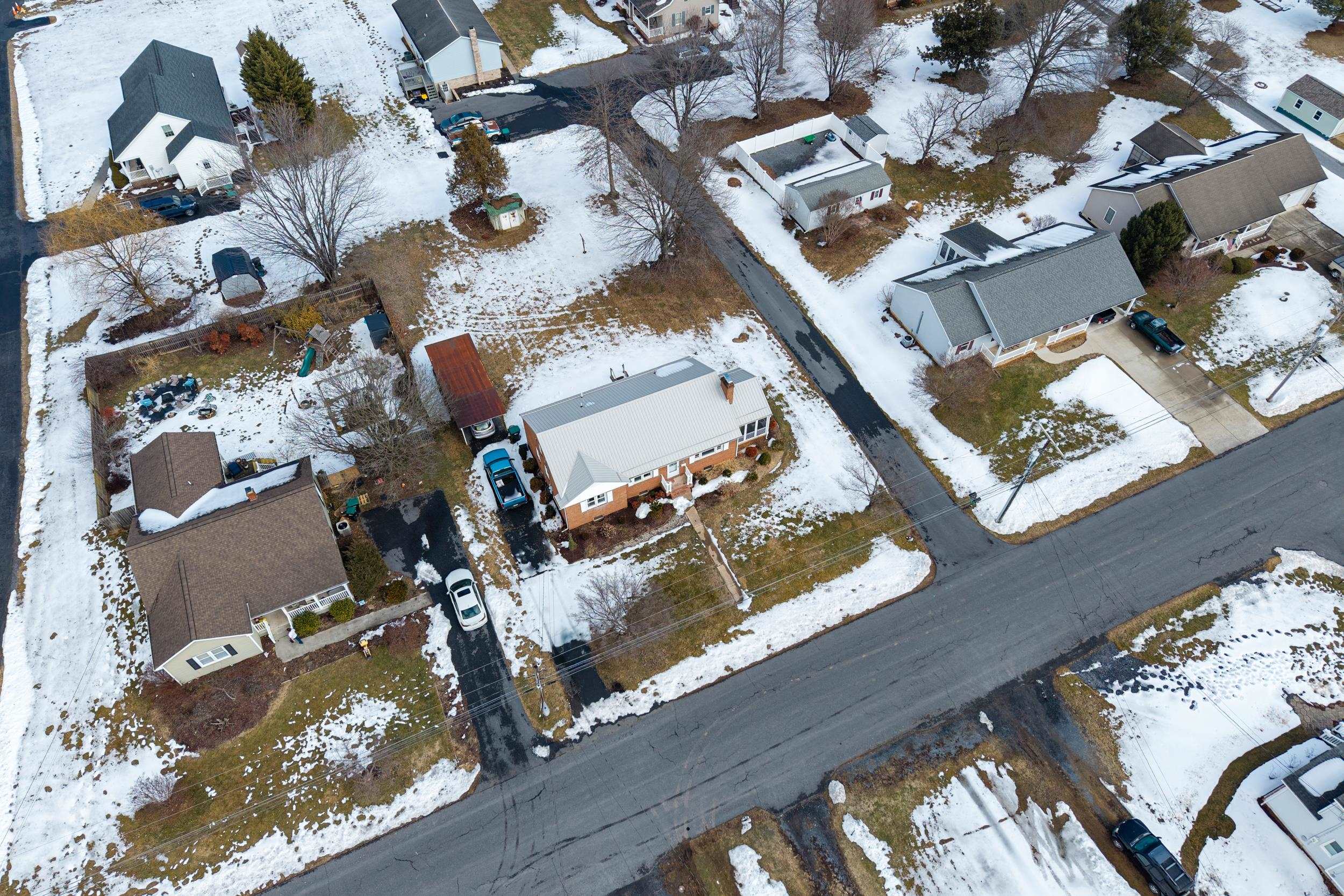 405 NORTH RIVER RD, BRIDGEWATER, Virginia 22812, 3 Bedrooms Bedrooms, ,2 BathroomsBathrooms,Residential,405 NORTH RIVER RD,673345 MLS # 673345 405 NORTH RIVER RD, BRIDGEWATER, Virginia 22812, 3 Bedrooms Bedrooms, ,2 BathroomsBathrooms,Residential,405 NORTH RIVER RD,673345 MLS # 673345