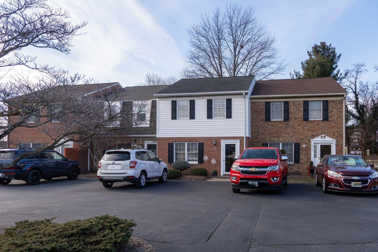 688 TOWER ST, HARRISONBURG, Virginia 22802, 3 Bedrooms Bedrooms, ,2 BathroomsBathrooms,Residential,688 TOWER ST,673349 MLS # 673349 688 TOWER ST, HARRISONBURG, Virginia 22802, 3 Bedrooms Bedrooms, ,2 BathroomsBathrooms,Residential,688 TOWER ST,673349 MLS # 673349