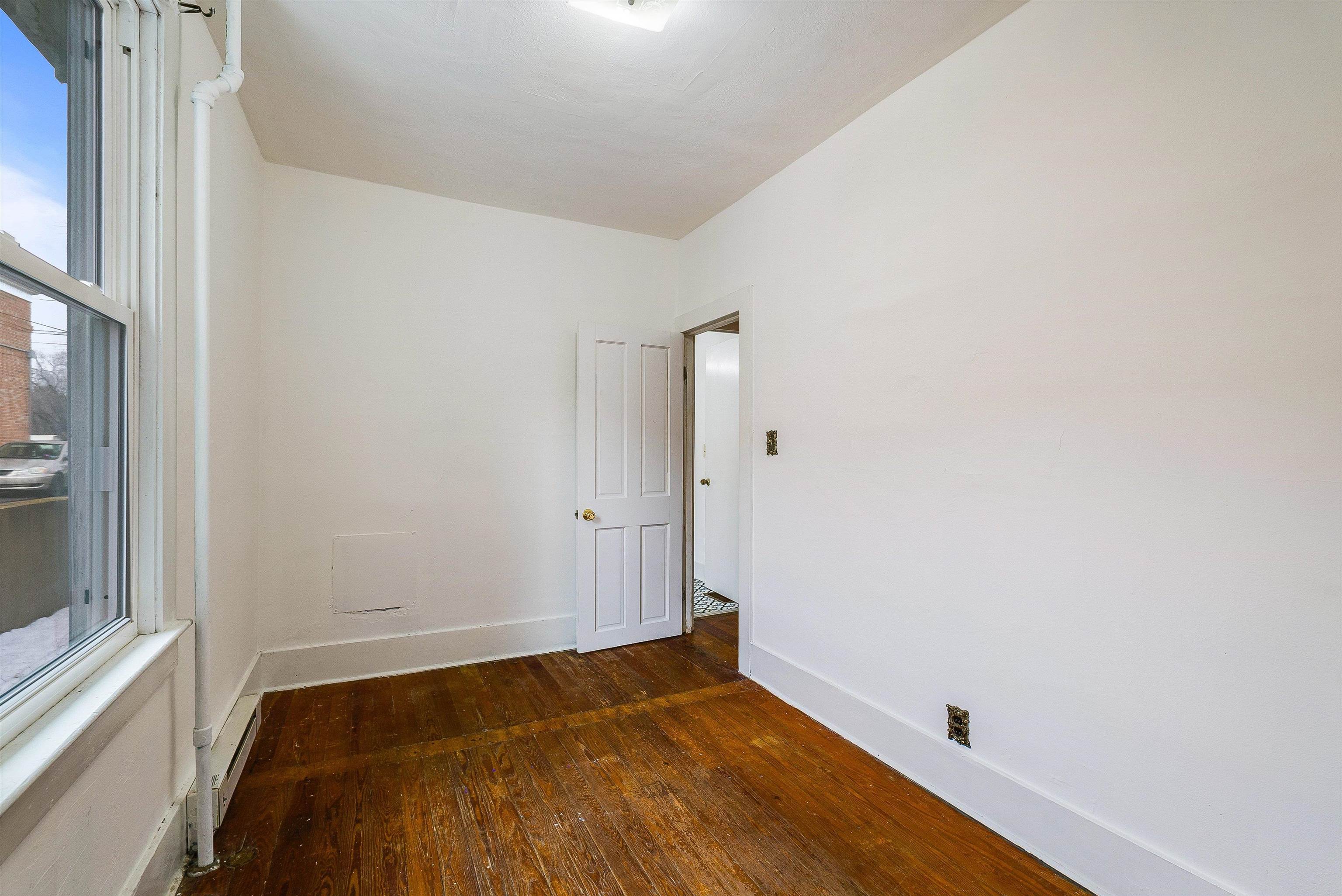 183 BLUE BELL AVE, LURAY, Virginia 22835, 3 Bedrooms Bedrooms, ,1 BathroomBathrooms,Residential,183 BLUE BELL AVE,673355 MLS # 673355