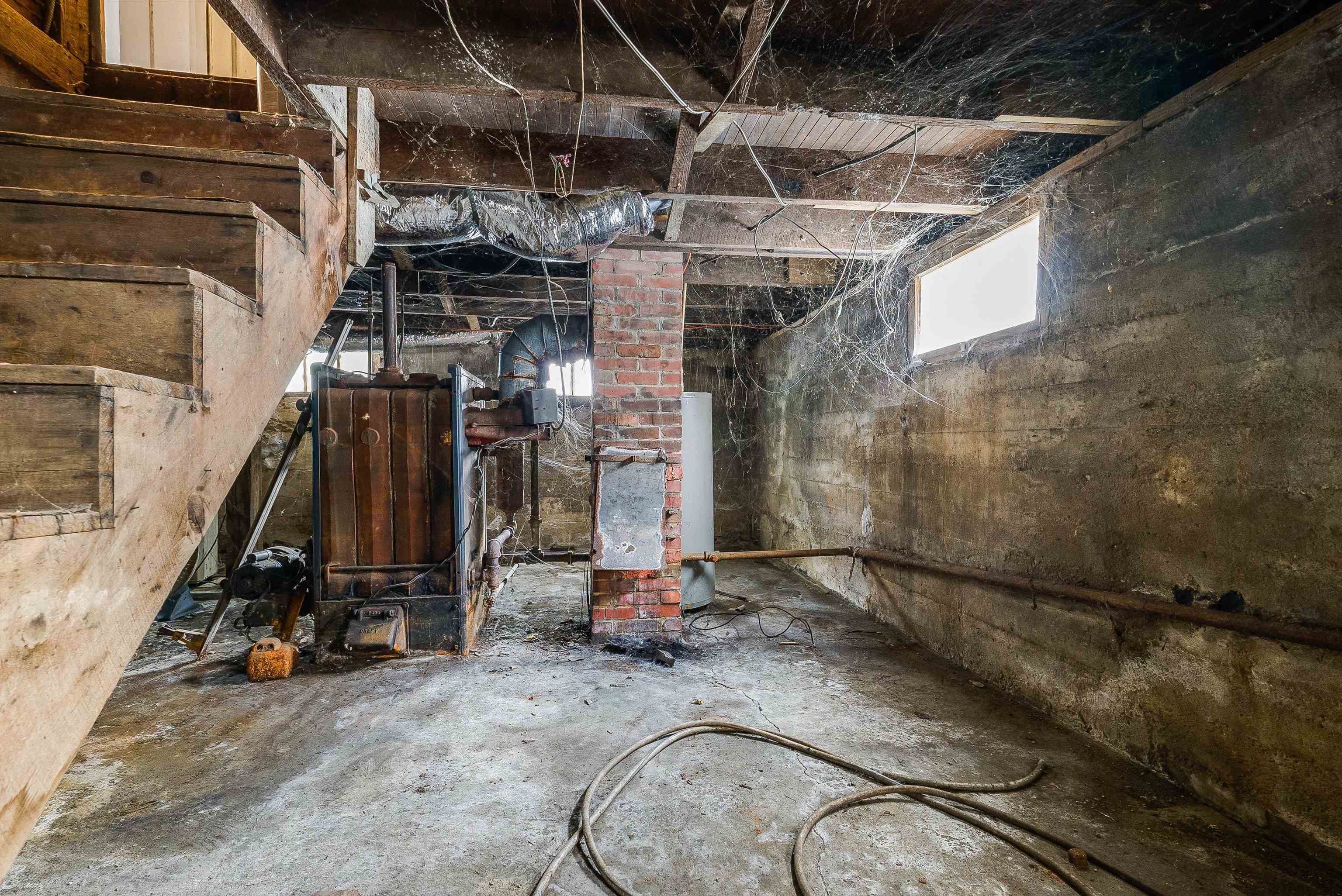 183 BLUE BELL AVE, LURAY, Virginia 22835, 3 Bedrooms Bedrooms, ,1 BathroomBathrooms,Residential,183 BLUE BELL AVE,673355 MLS # 673355