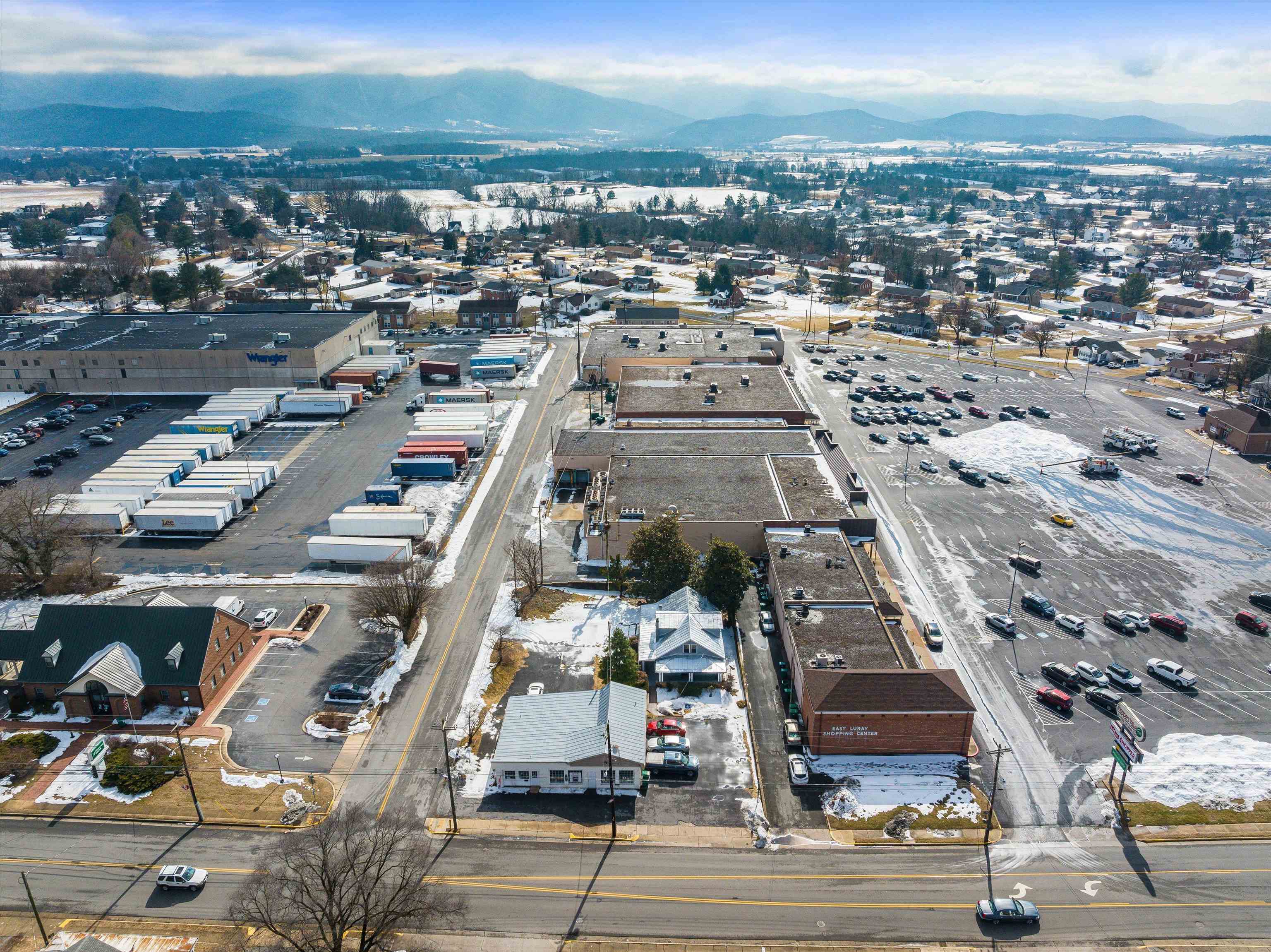 183 BLUE BELL AVE, LURAY, Virginia 22835, 3 Bedrooms Bedrooms, ,1 BathroomBathrooms,Residential,183 BLUE BELL AVE,673355 MLS # 673355