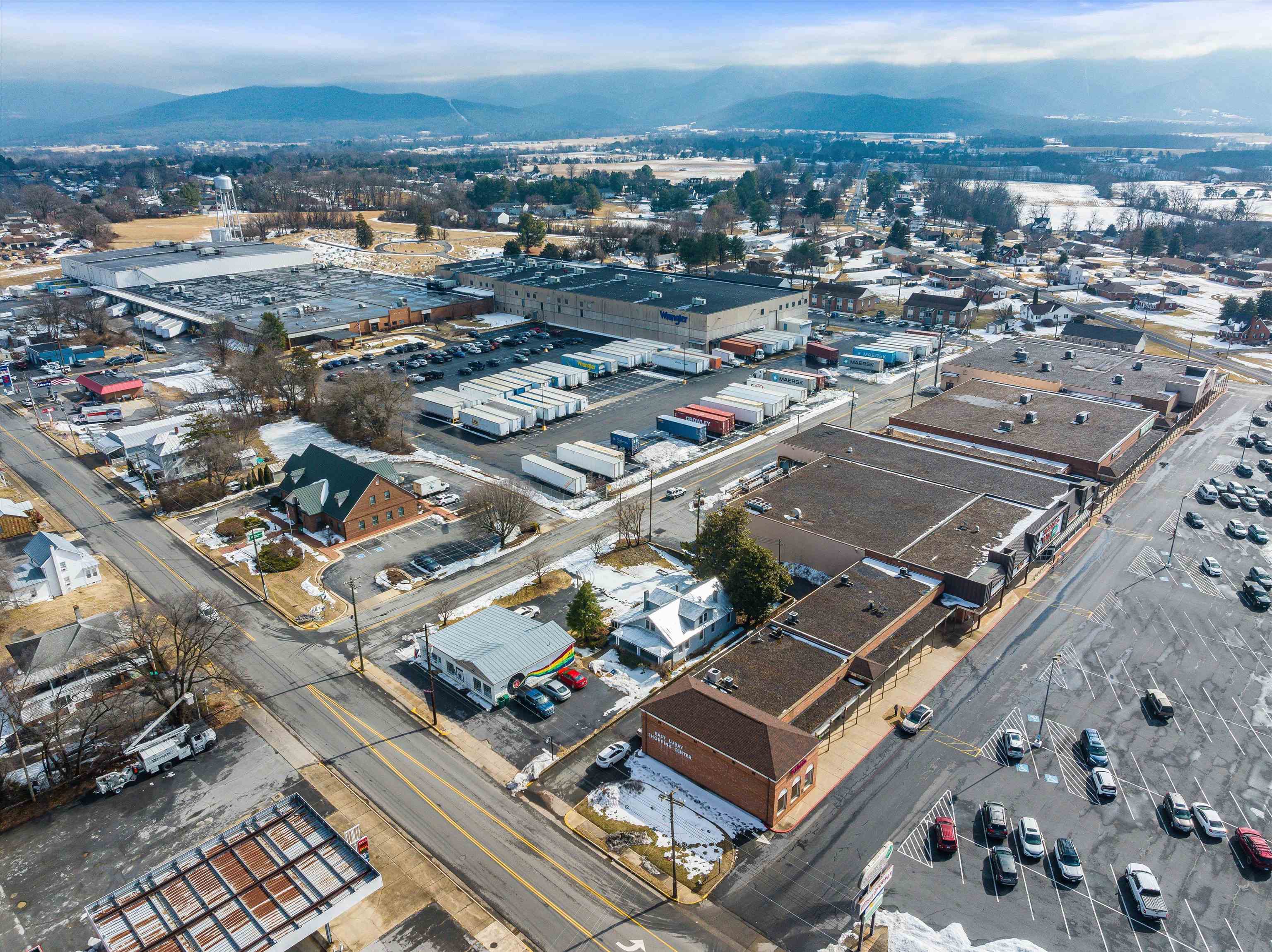 183 BLUE BELL AVE, LURAY, Virginia 22835, 3 Bedrooms Bedrooms, ,1 BathroomBathrooms,Residential,183 BLUE BELL AVE,673355 MLS # 673355